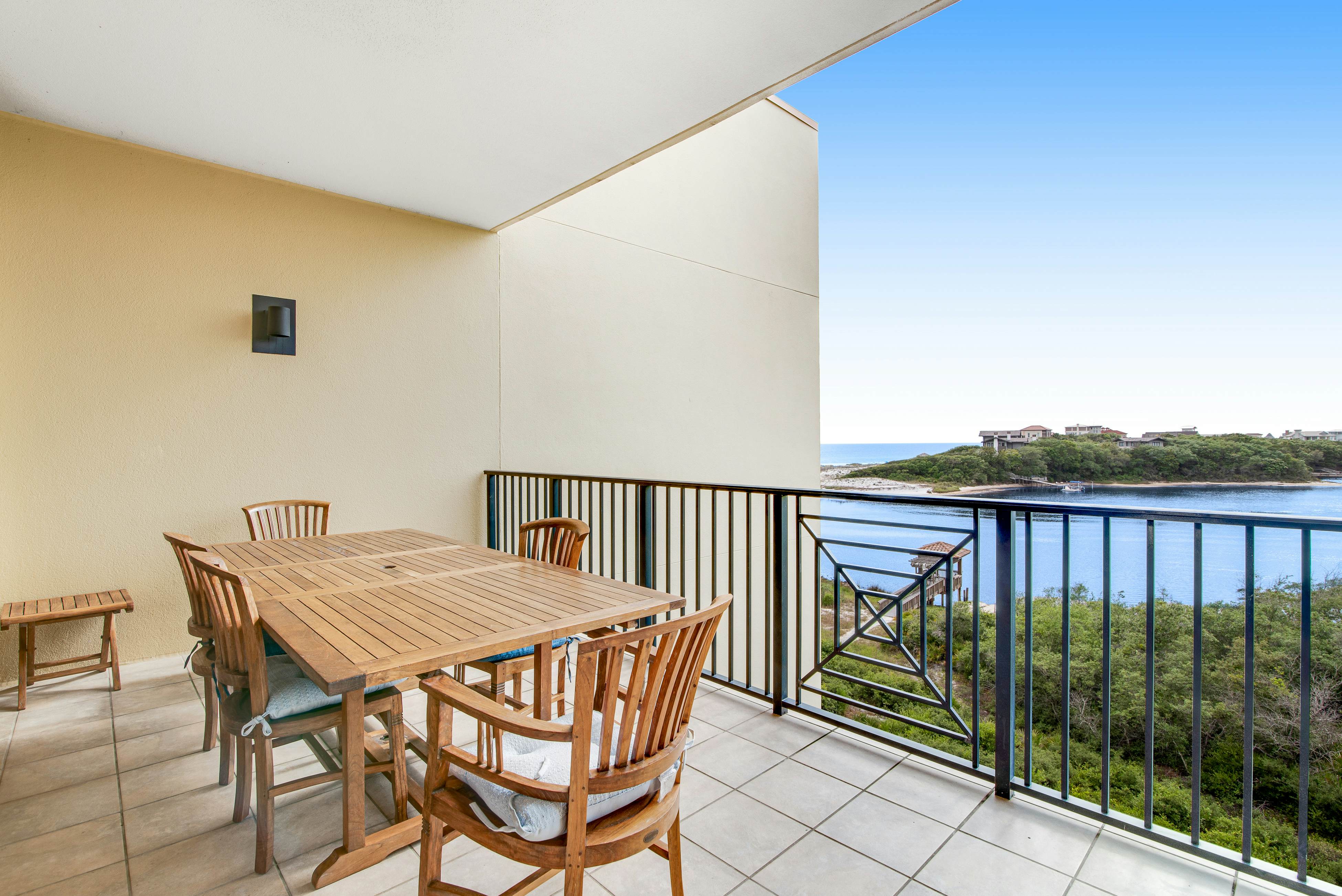 Sanctuary by the Sea 3118