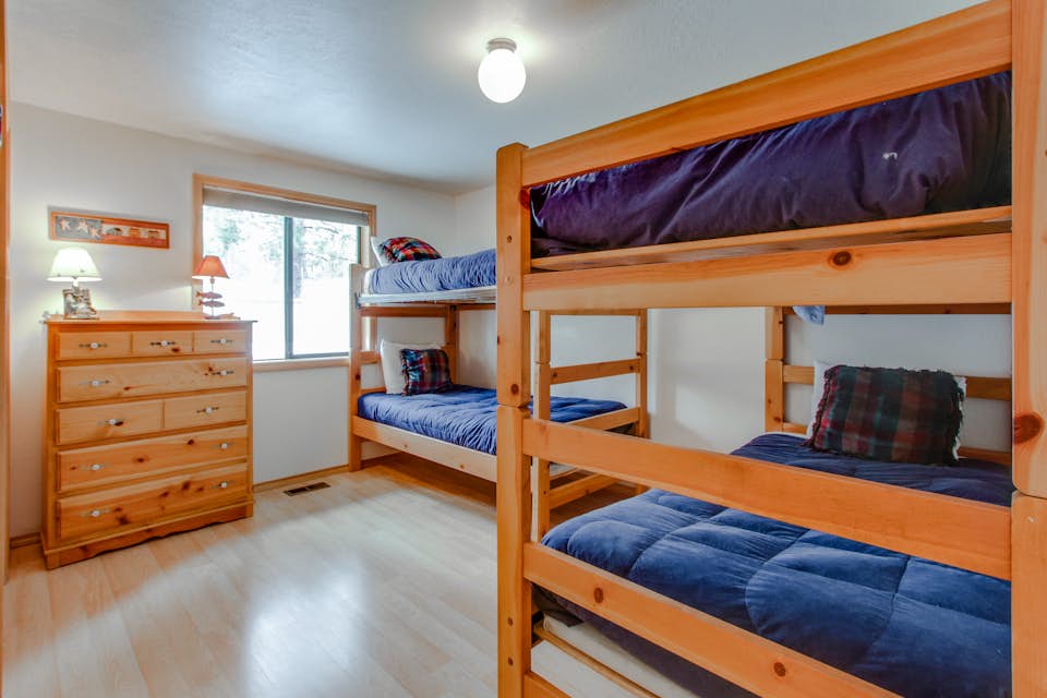 Muskrat Lane 05 Discover Sunriver 3 BD Vacation Rental in Sunriver