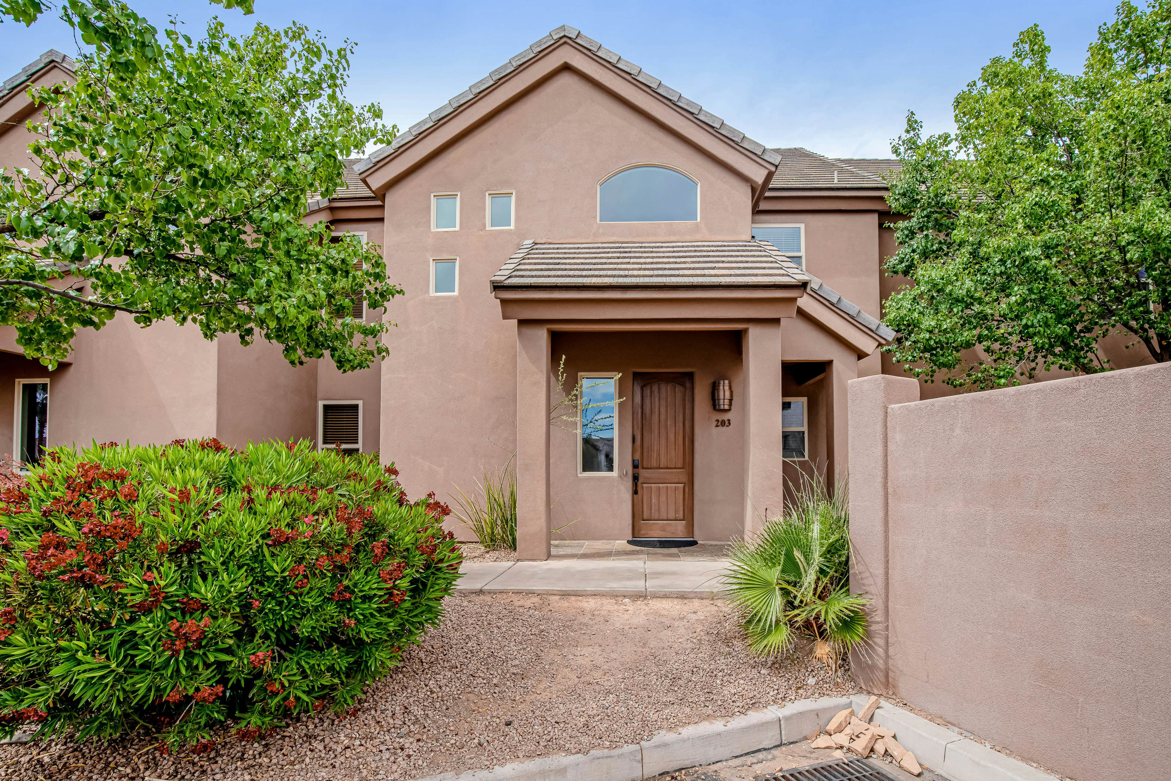 St. Vacation Rentals, Cabin Rentals, Vacation Homes Vacasa