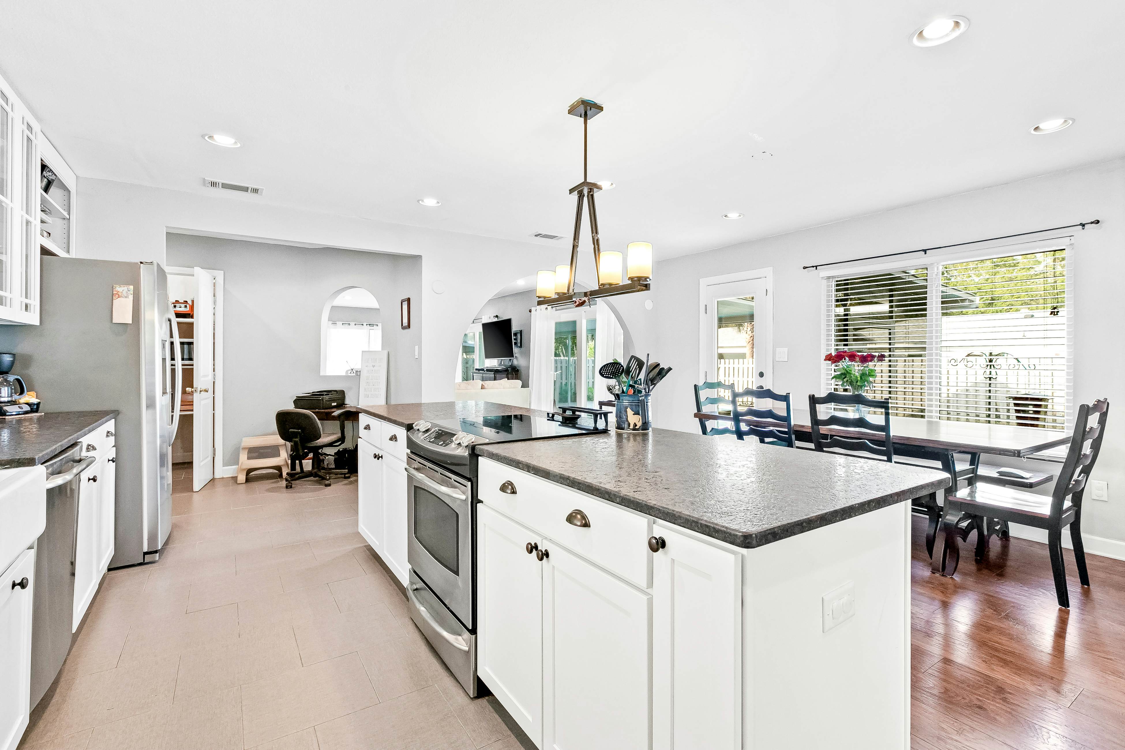 Gulf Breeze Proper 3 BD Gulf Breeze, FL Vacation Rental Vacasa