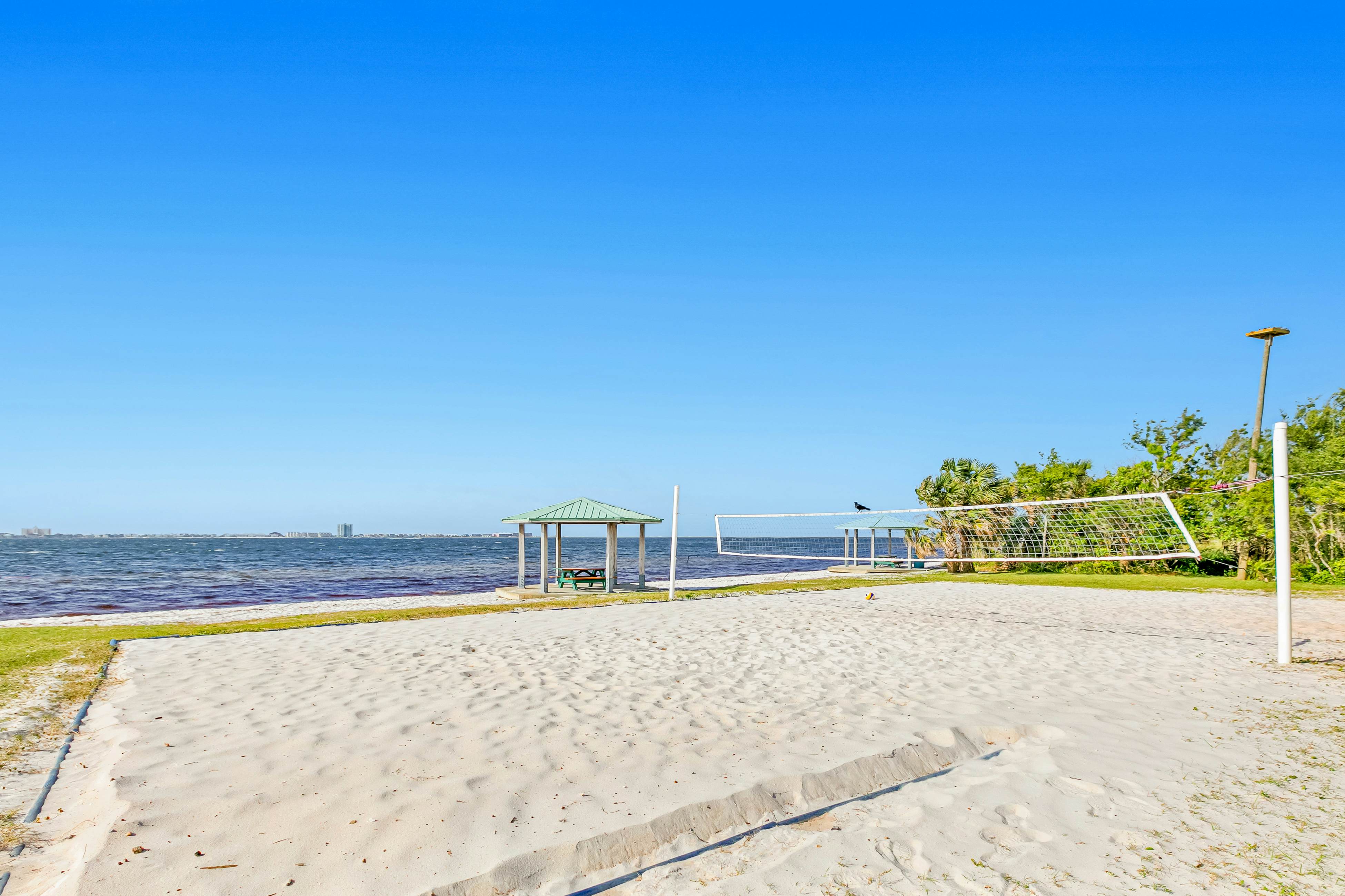 Gulf Breeze Proper 3 BD Gulf Breeze, FL Vacation Rental Vacasa