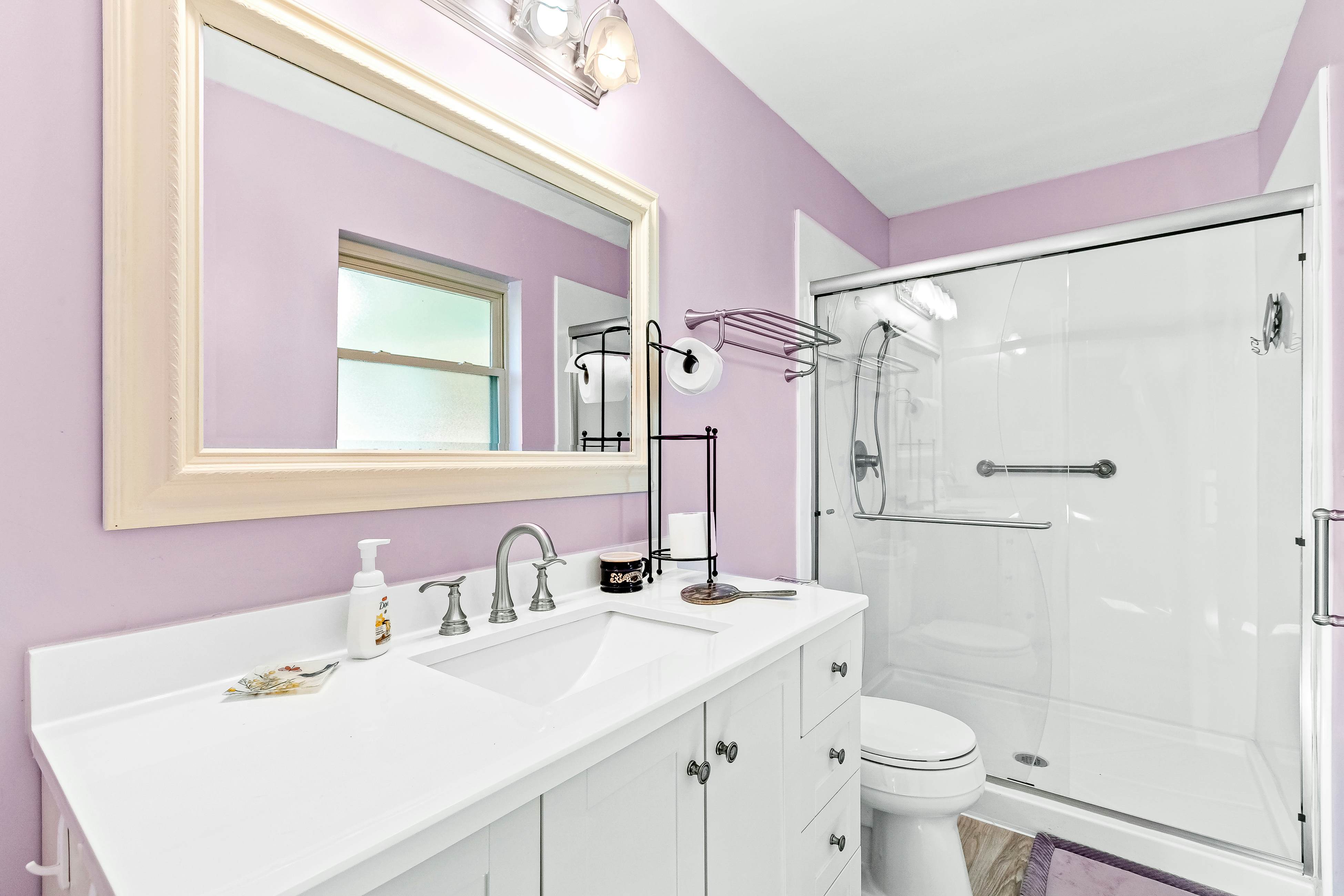 Gulf Breeze Proper 3 BD Gulf Breeze, FL Vacation Rental Vacasa