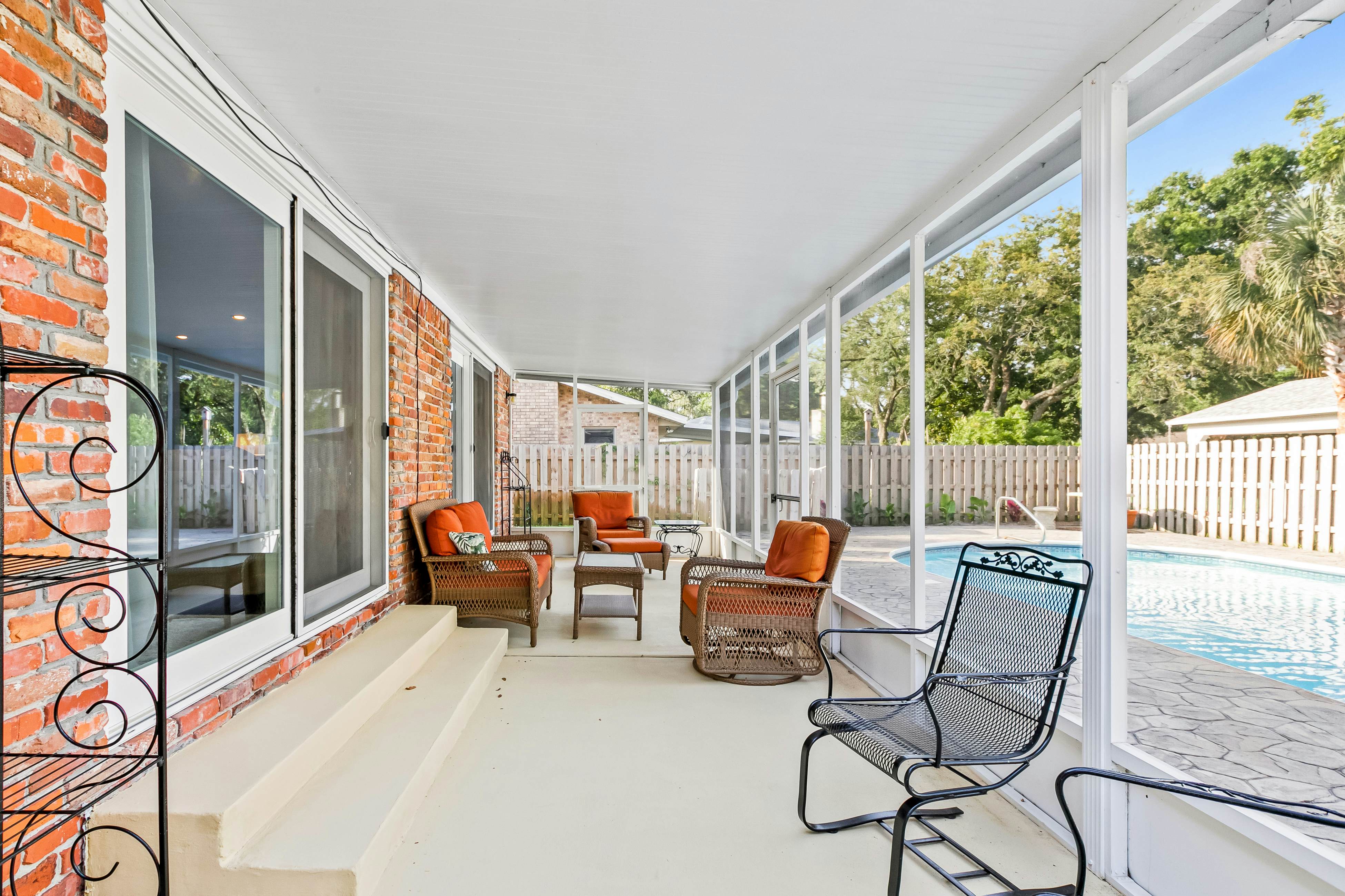 Gulf Breeze Proper 3 BD Gulf Breeze, FL Vacation Rental Vacasa