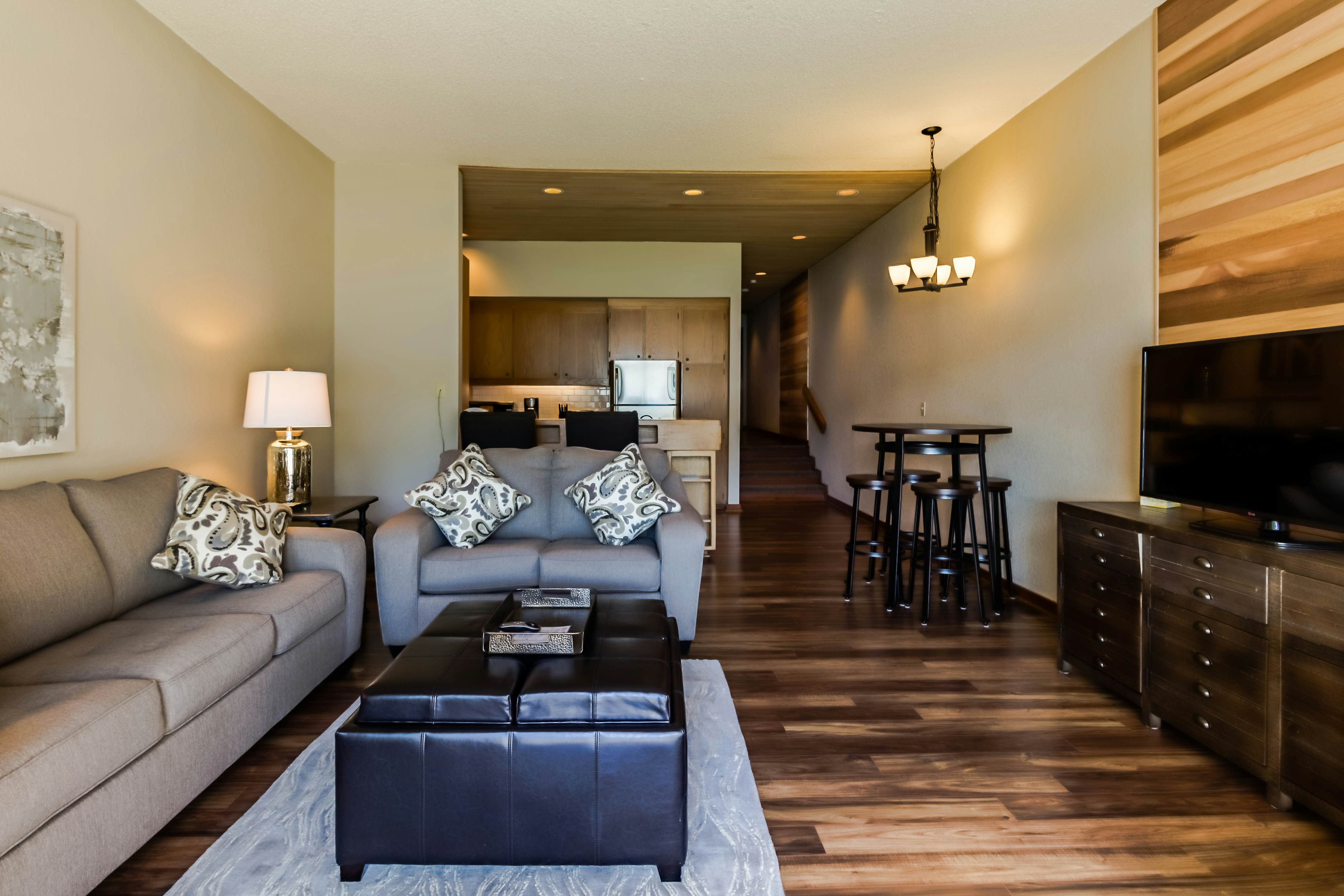 Lake Chelan Shores - Spirit of the Cascades #1-2