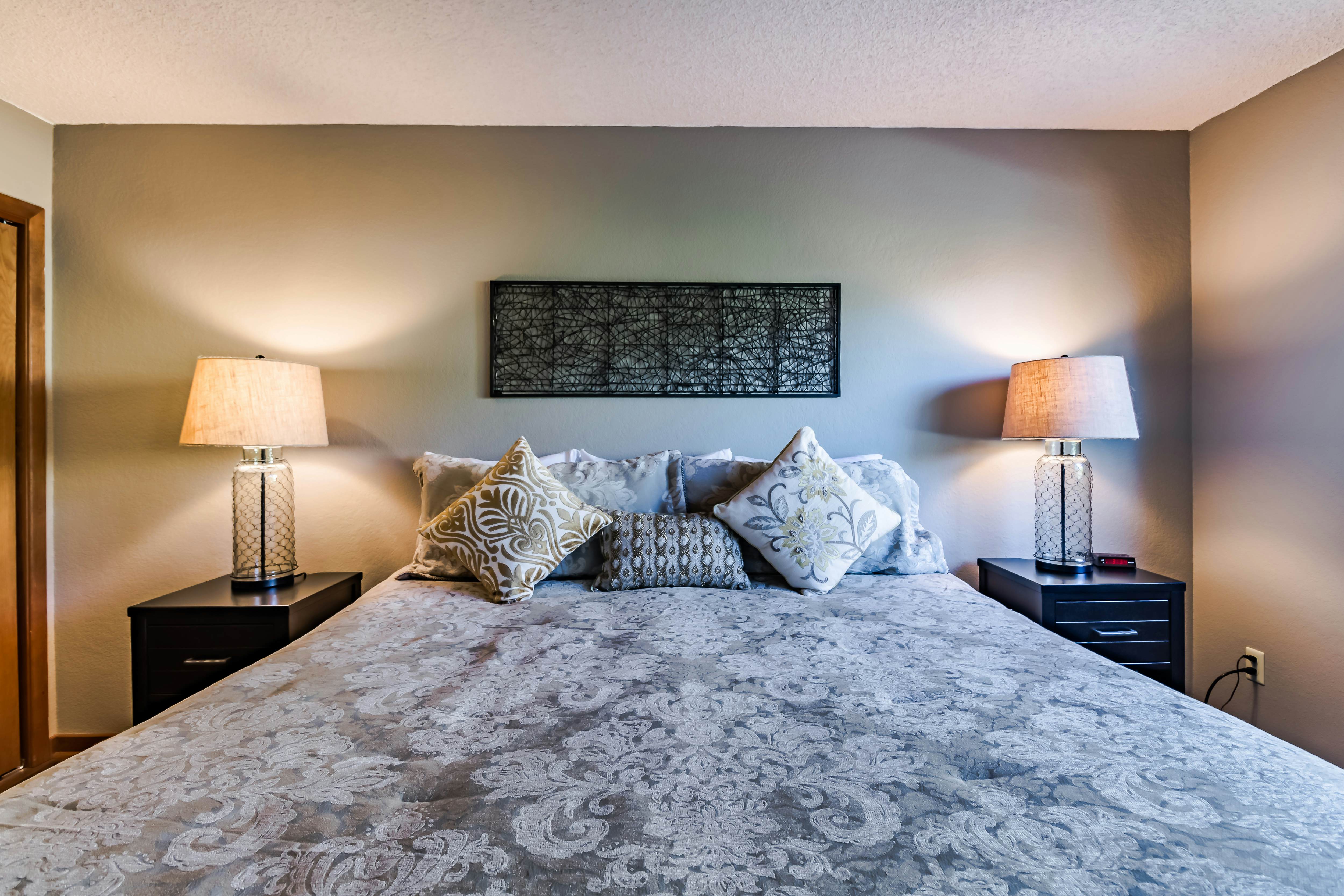 Lake Chelan Shores - Spirit of the Cascades #1-2