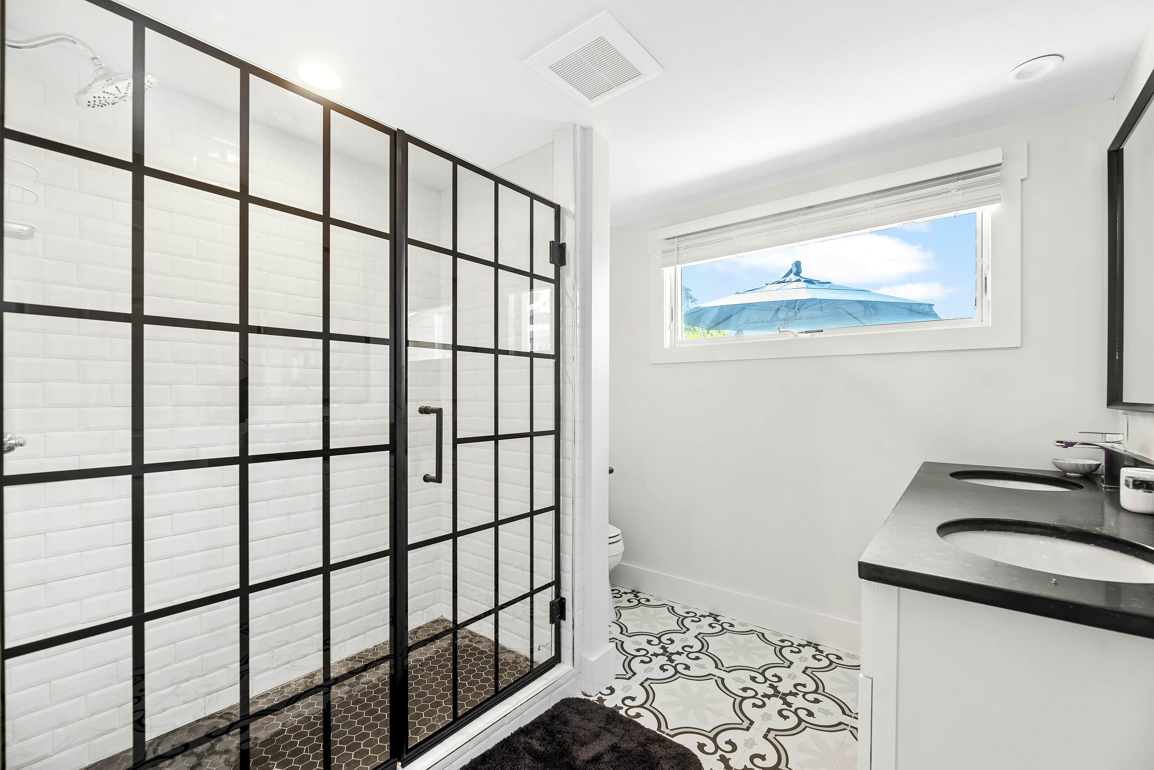 Poolside Chic by the Sea