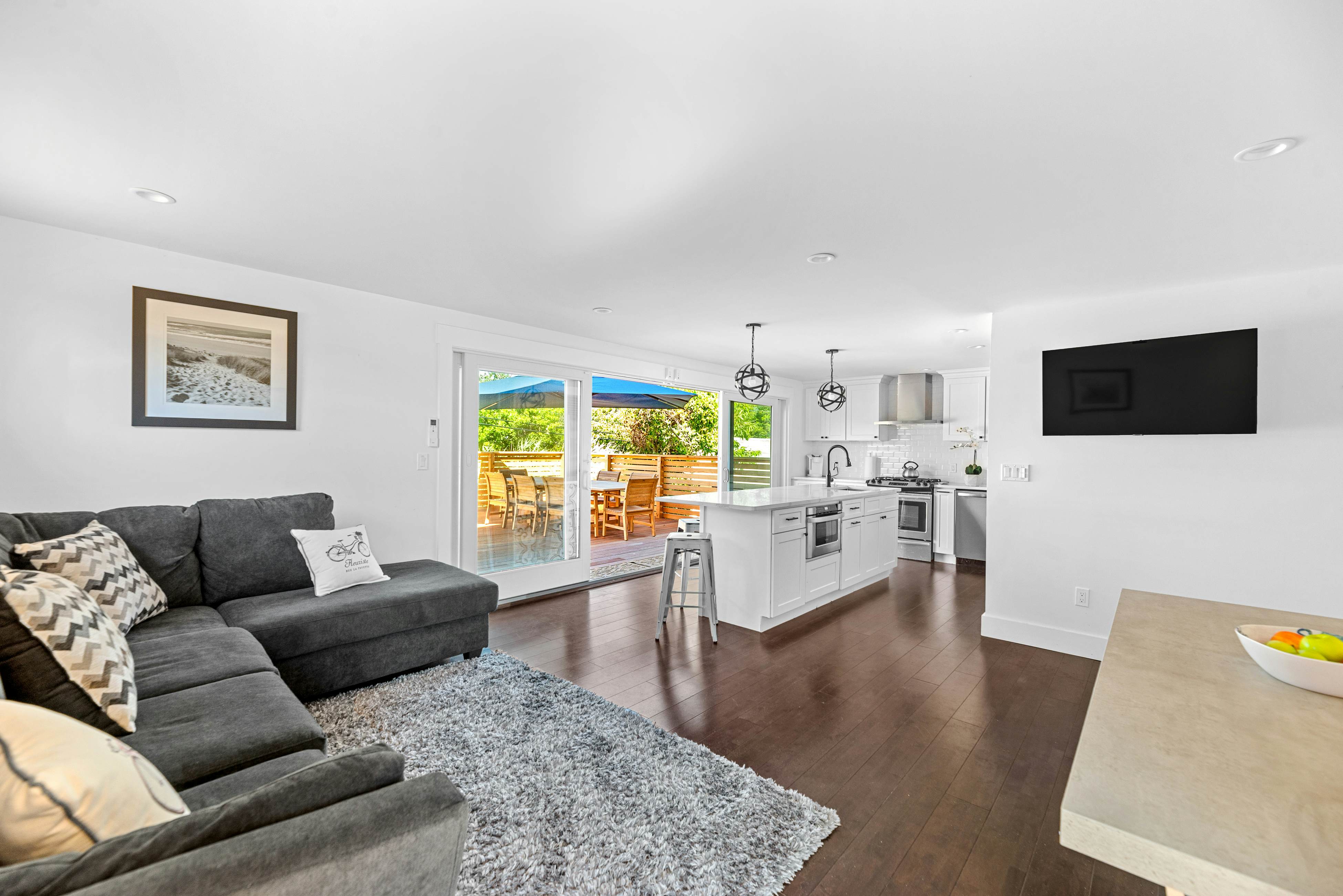 Poolside Chic by the Sea