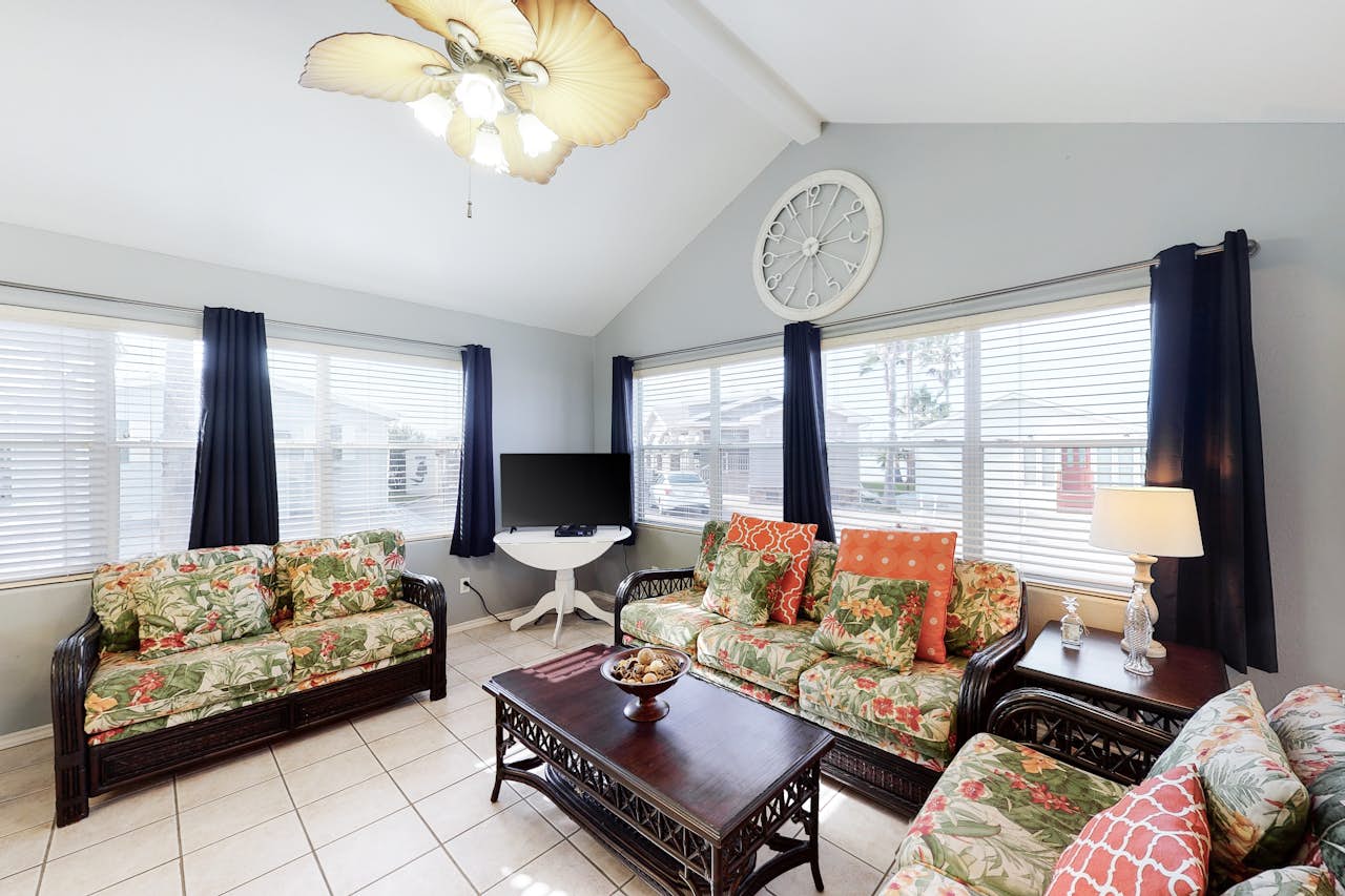 Long Island Village 1 Conch 2 BD Port Isabel, TX Vacation Rental Vacasa