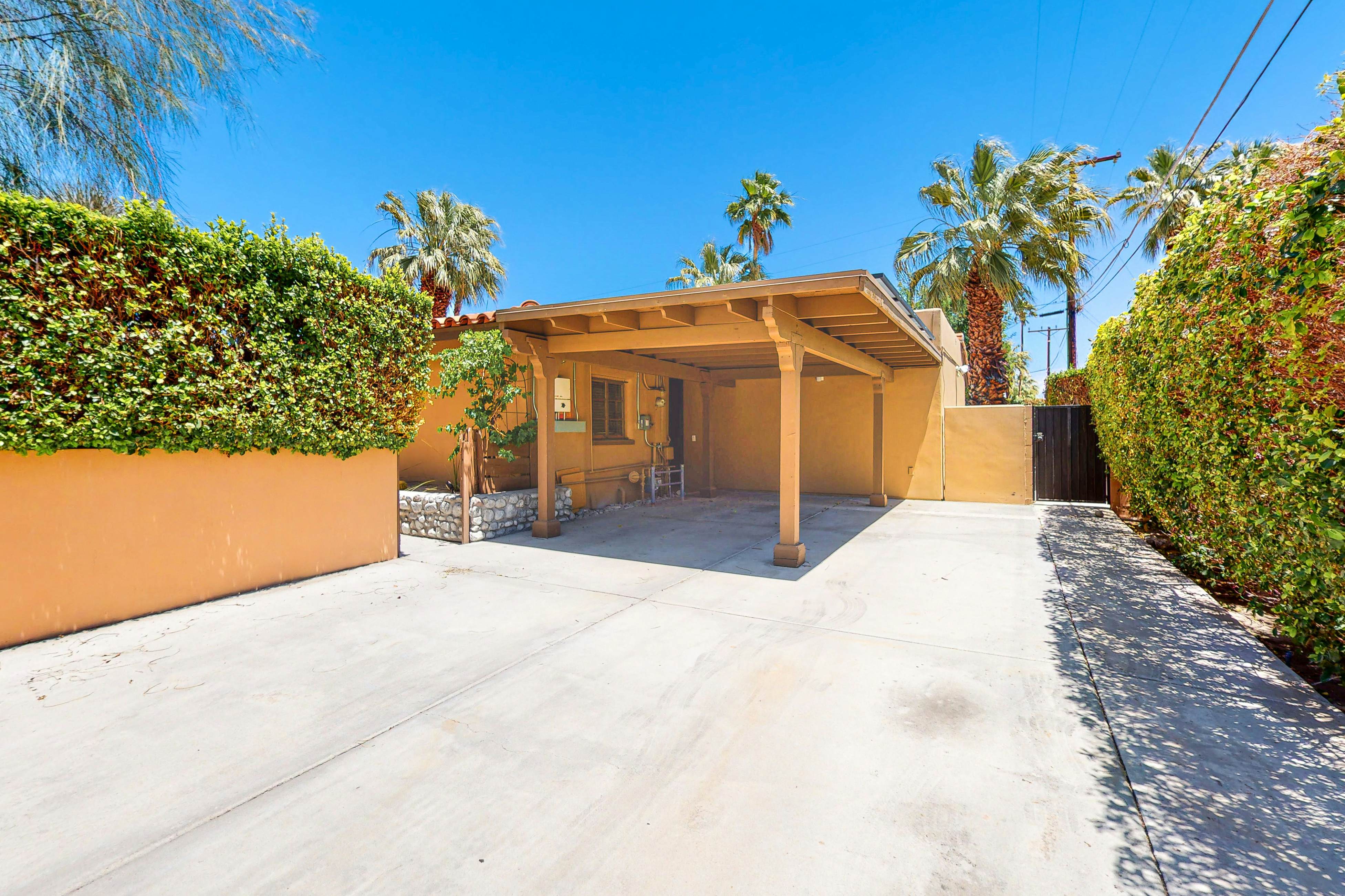 Spanish Hideaway - 4007