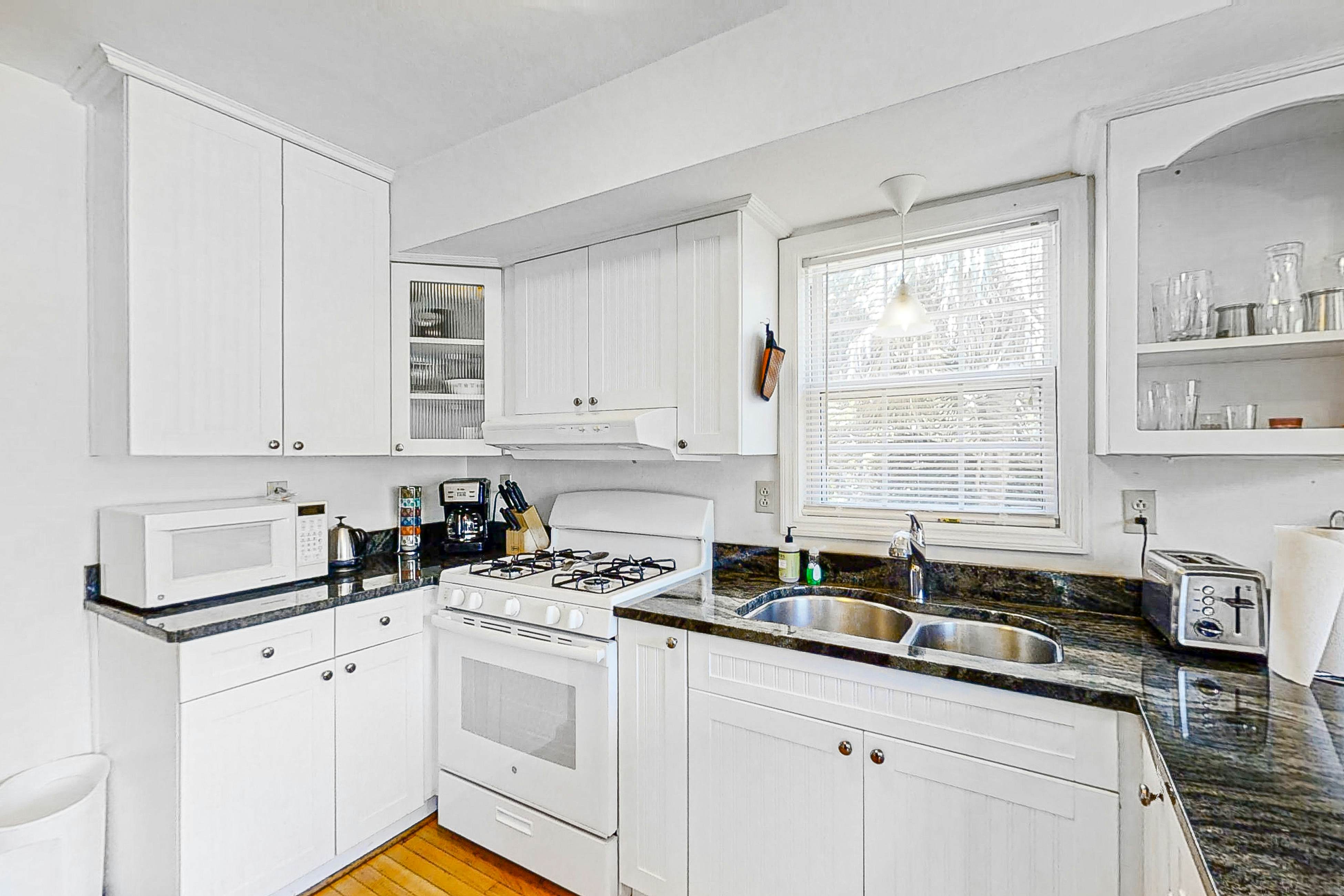 The Treehouse at 10th 2 BD Folly Beach, SC Vacation Rental Vacasa