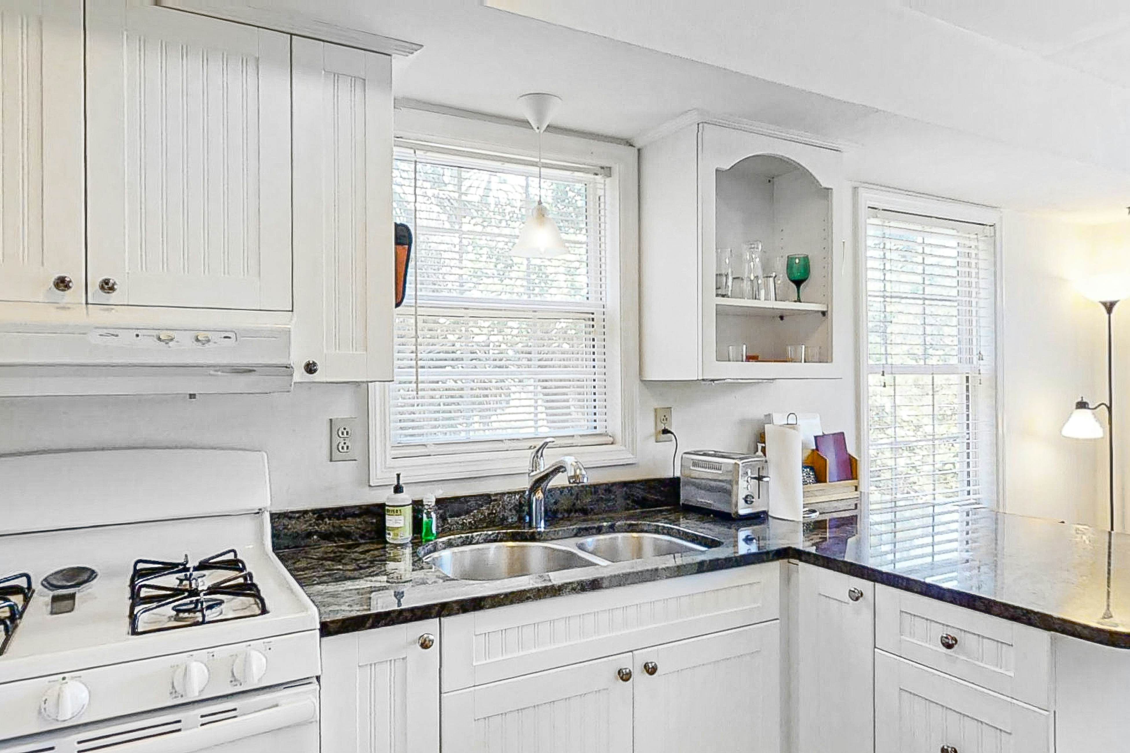 The Treehouse at 10th 2 BD Folly Beach, SC Vacation Rental Vacasa