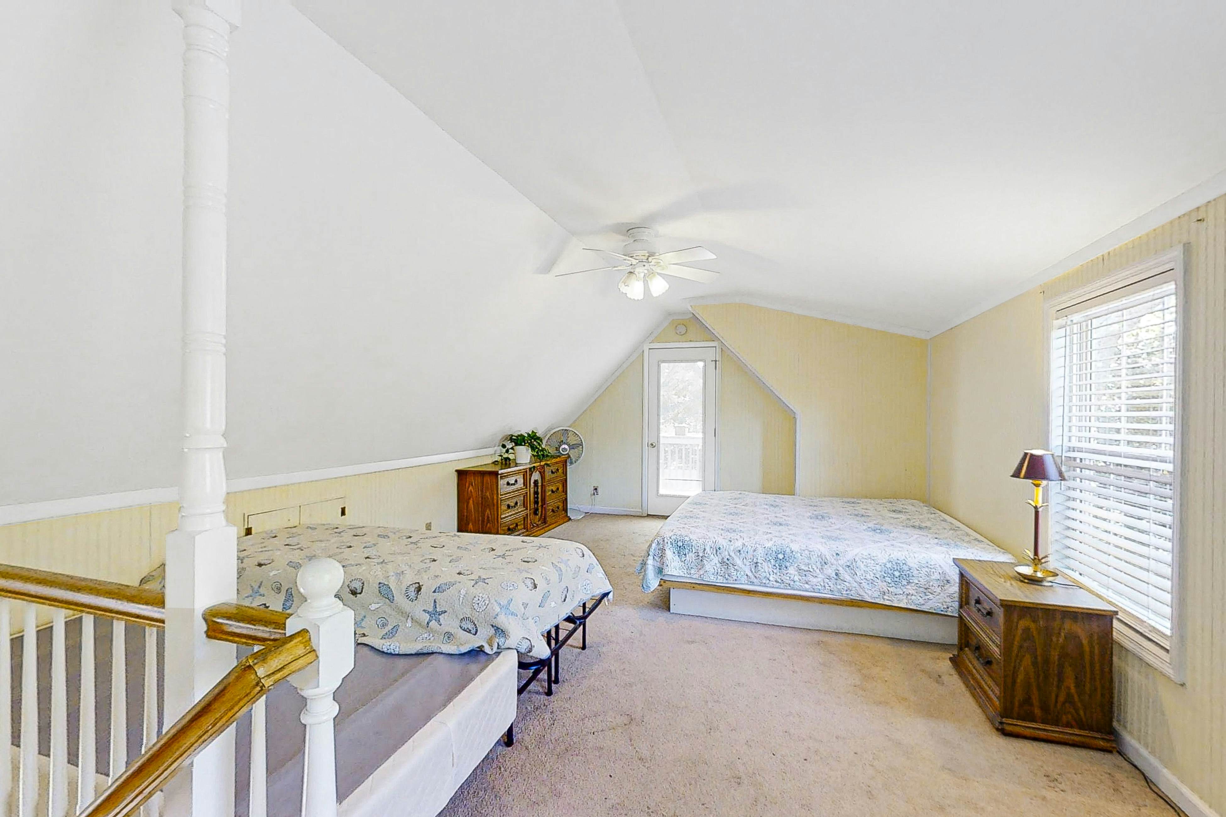 The Treehouse at 10th 2 BD Folly Beach, SC Vacation Rental Vacasa