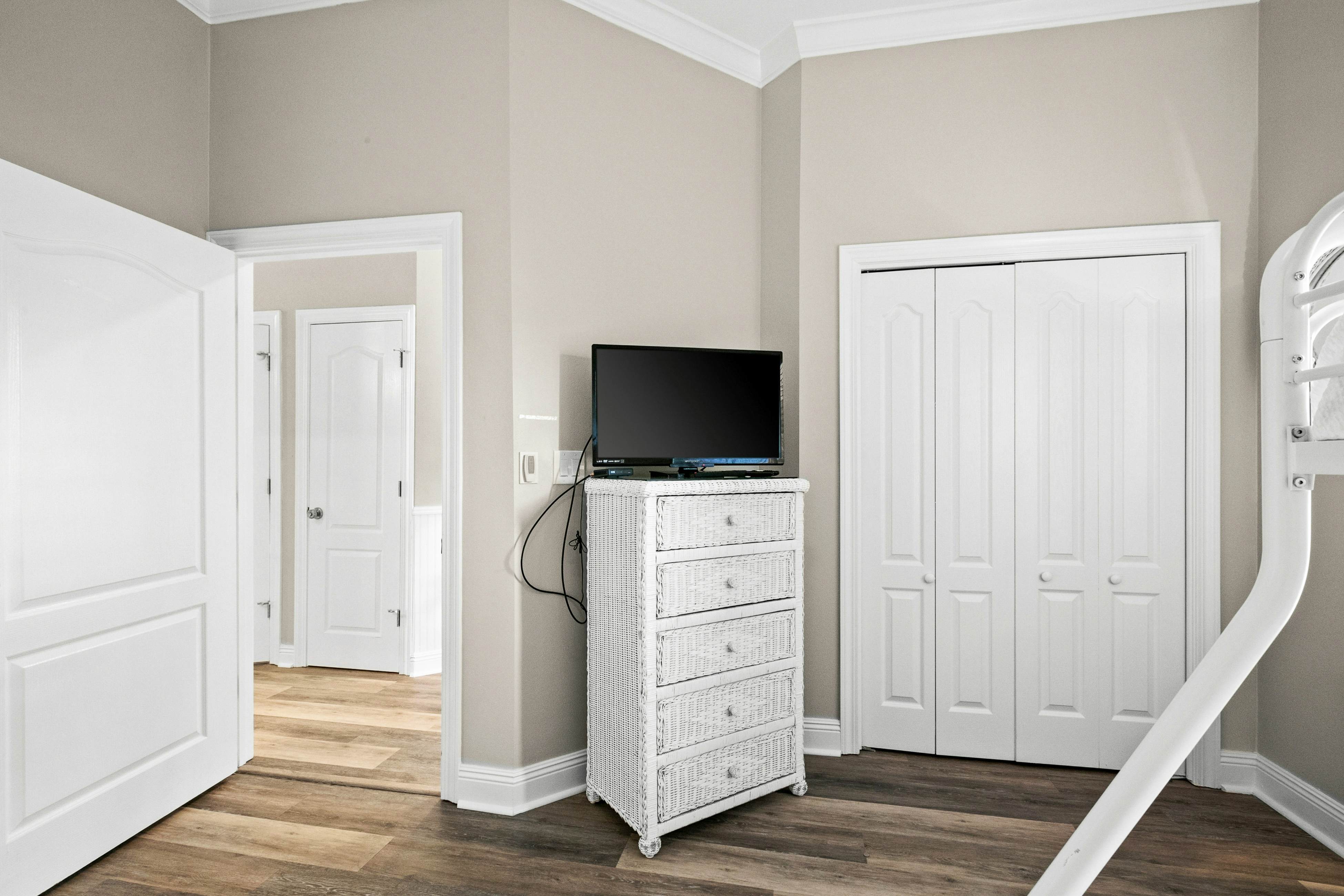 Seascape Lakefront Villas 405