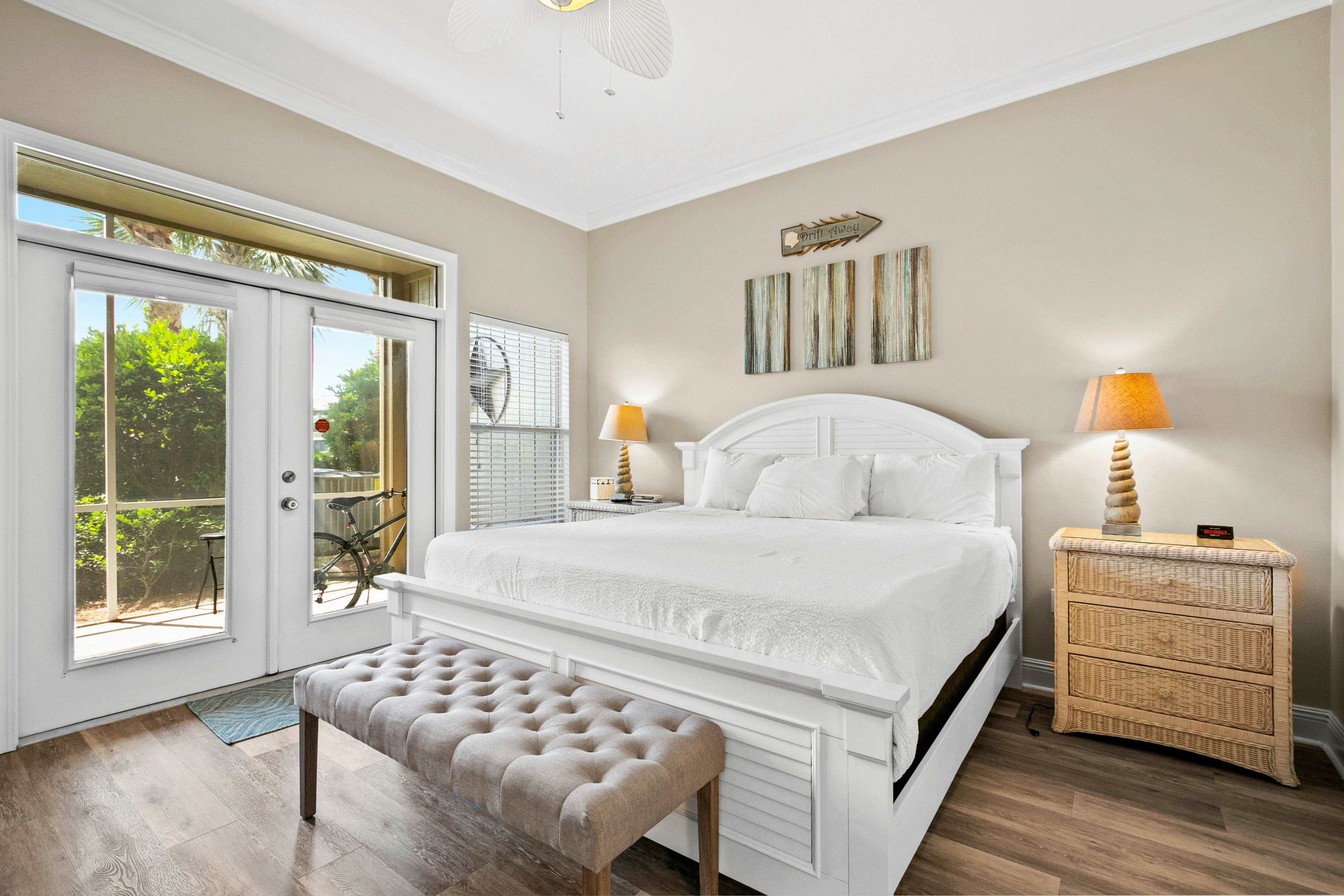 Seascape Lakefront Villas 405