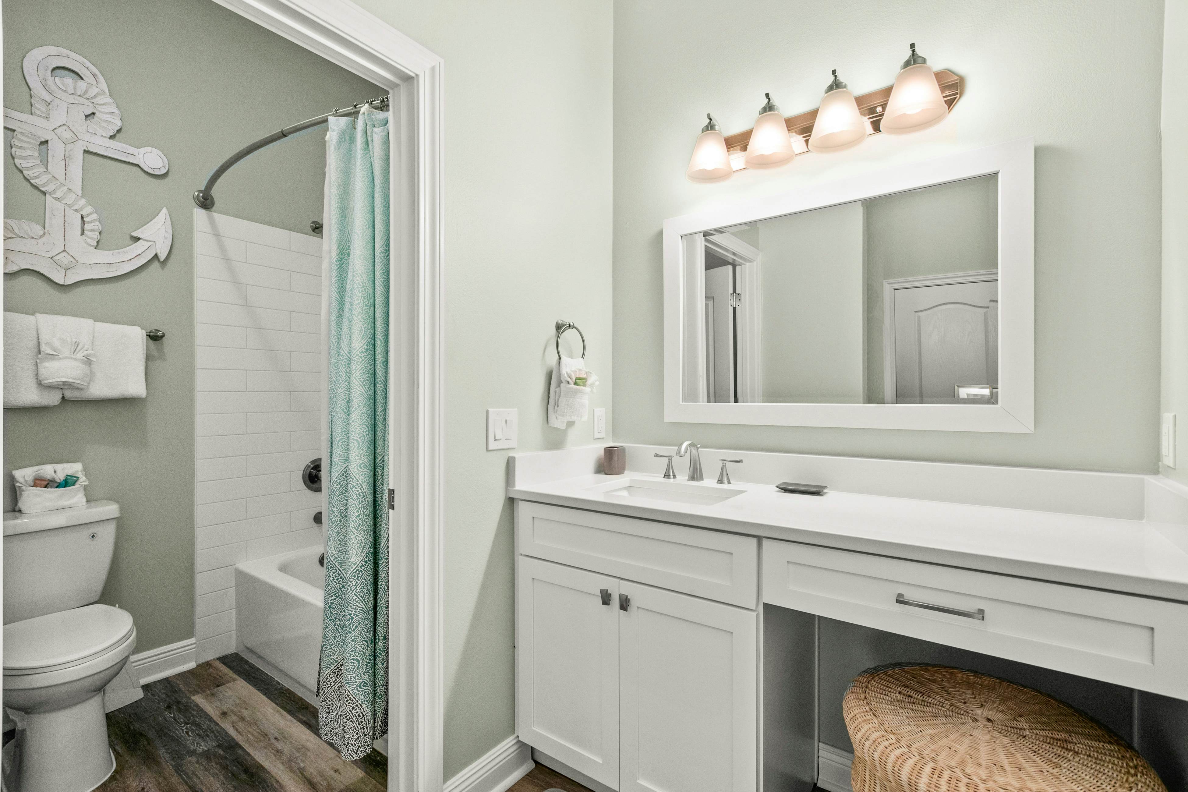 Seascape Lakefront Villas 405