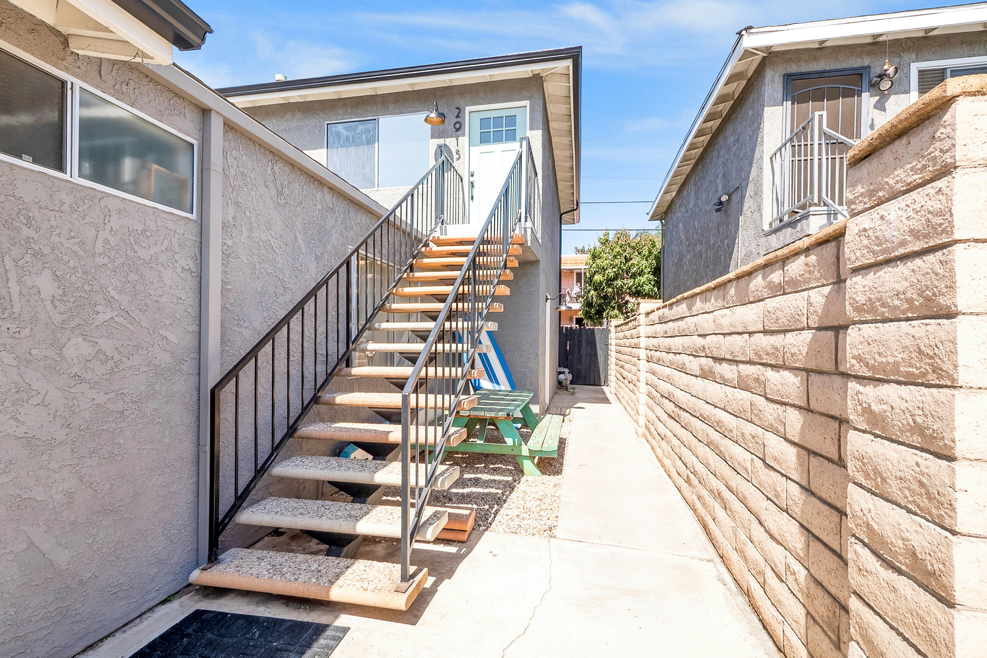 Aloha Amigos Surf Getaway