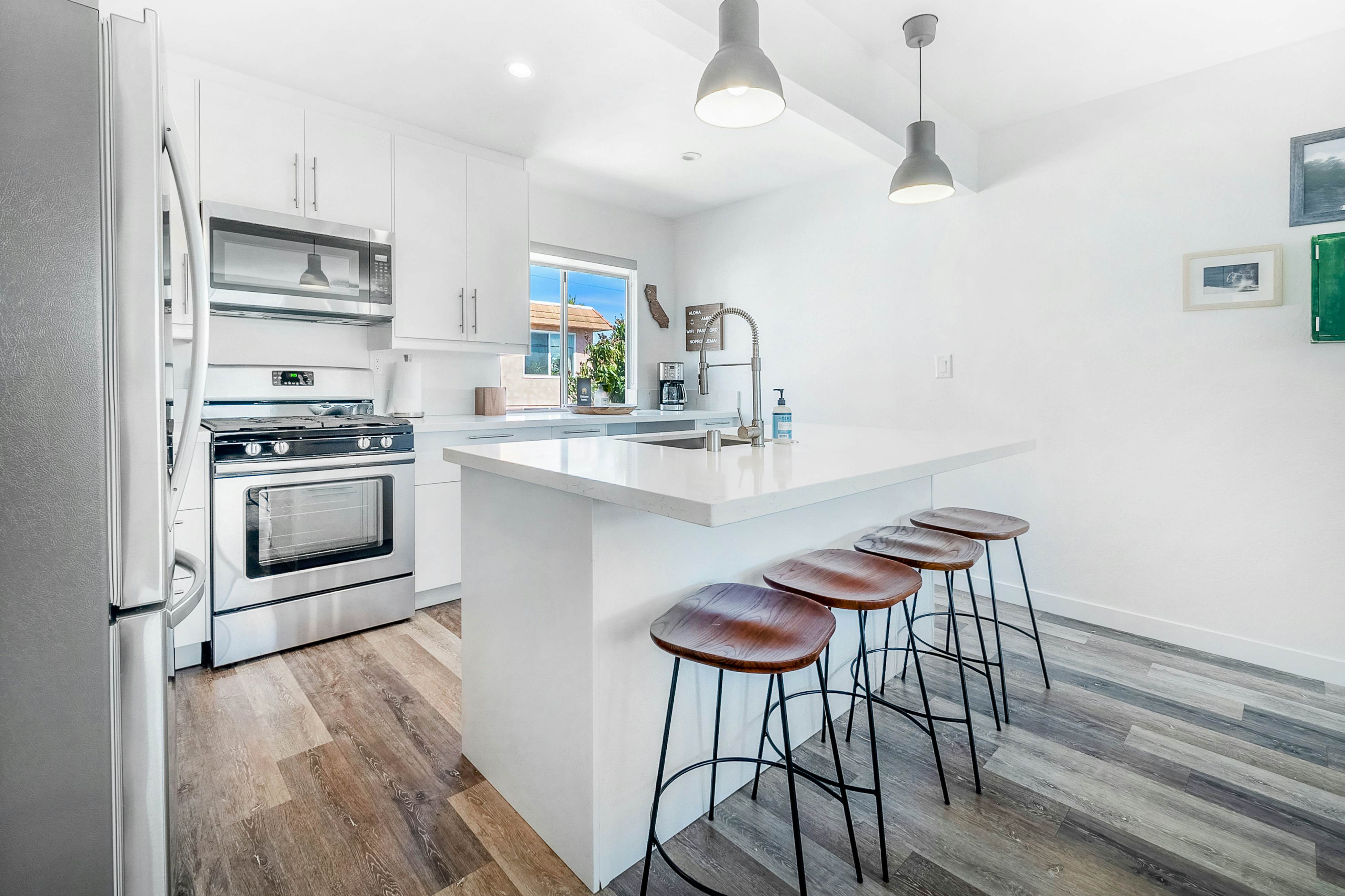 Aloha Amigos Surf Getaway