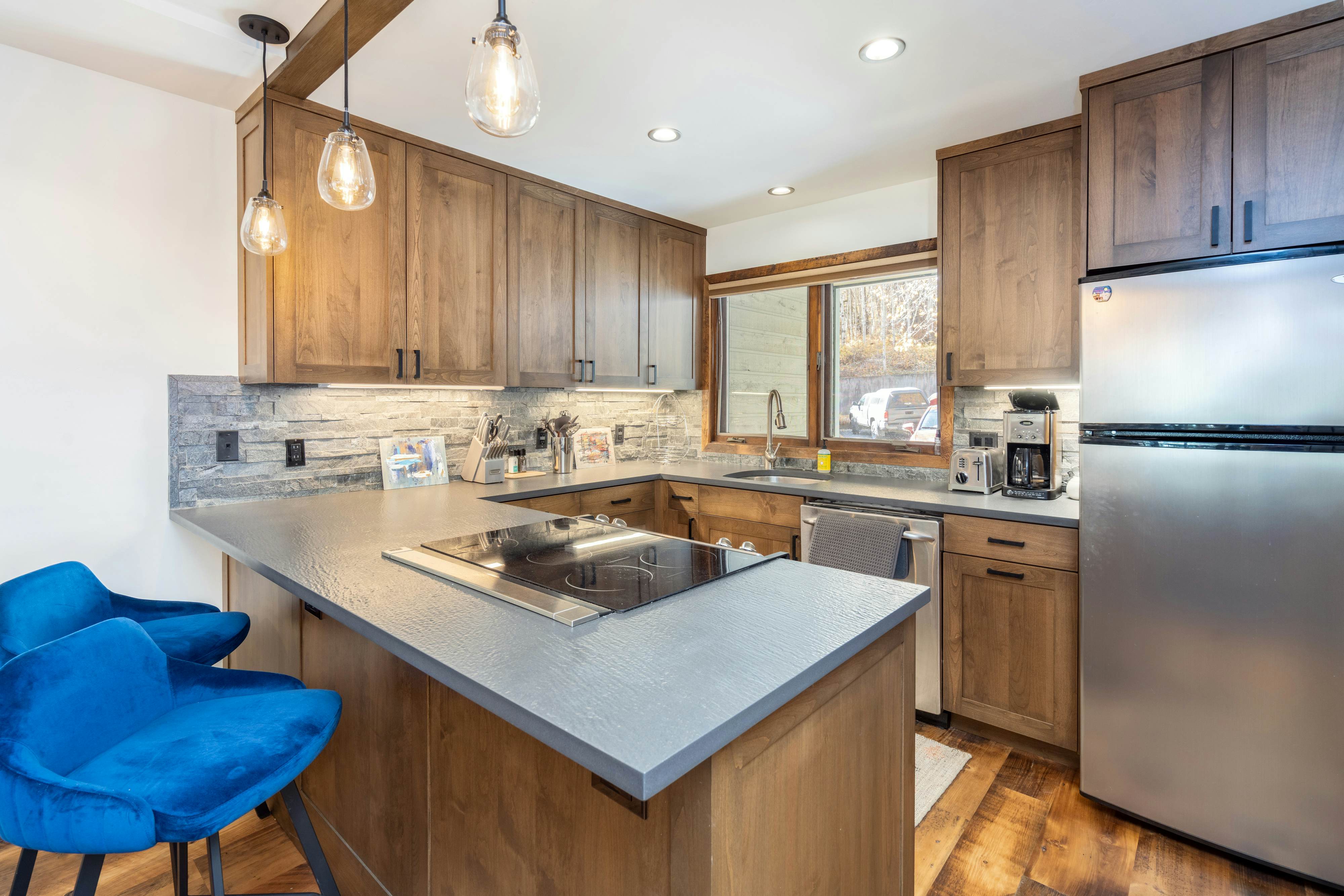 Riverside A101 - Riverside Hummingbird