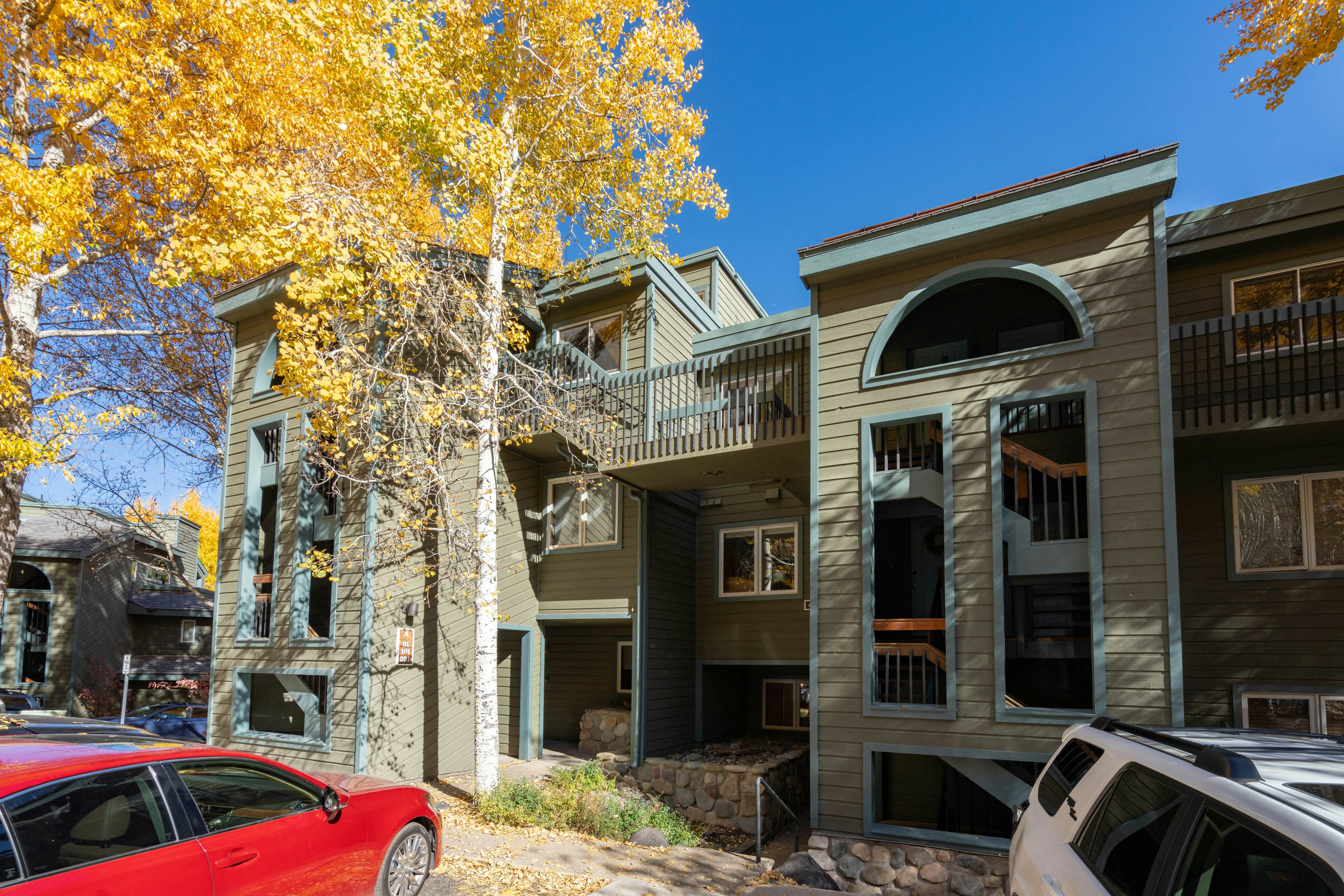 Riverside A101 - Riverside Hummingbird