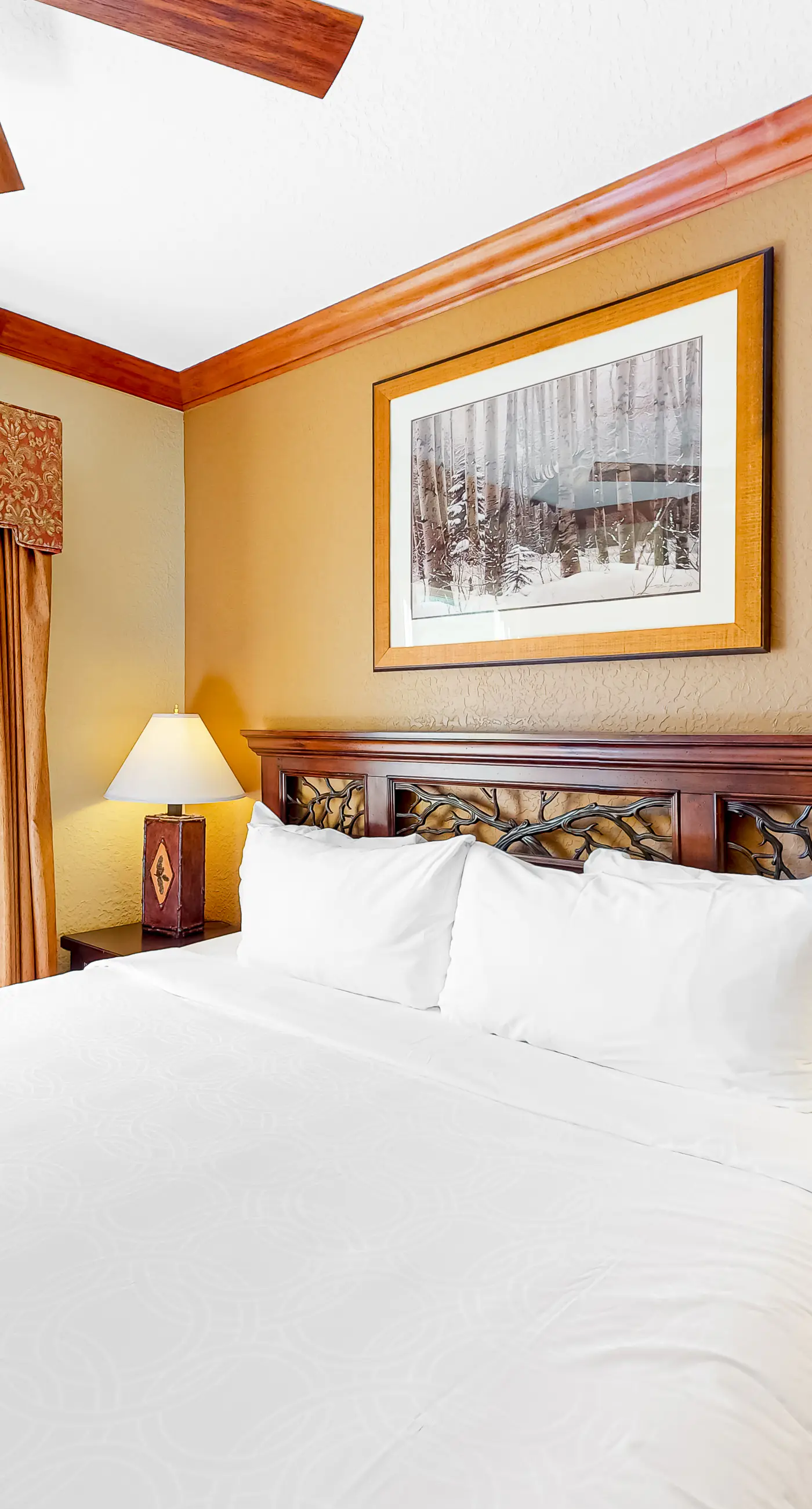 Westgate Charm #4814B