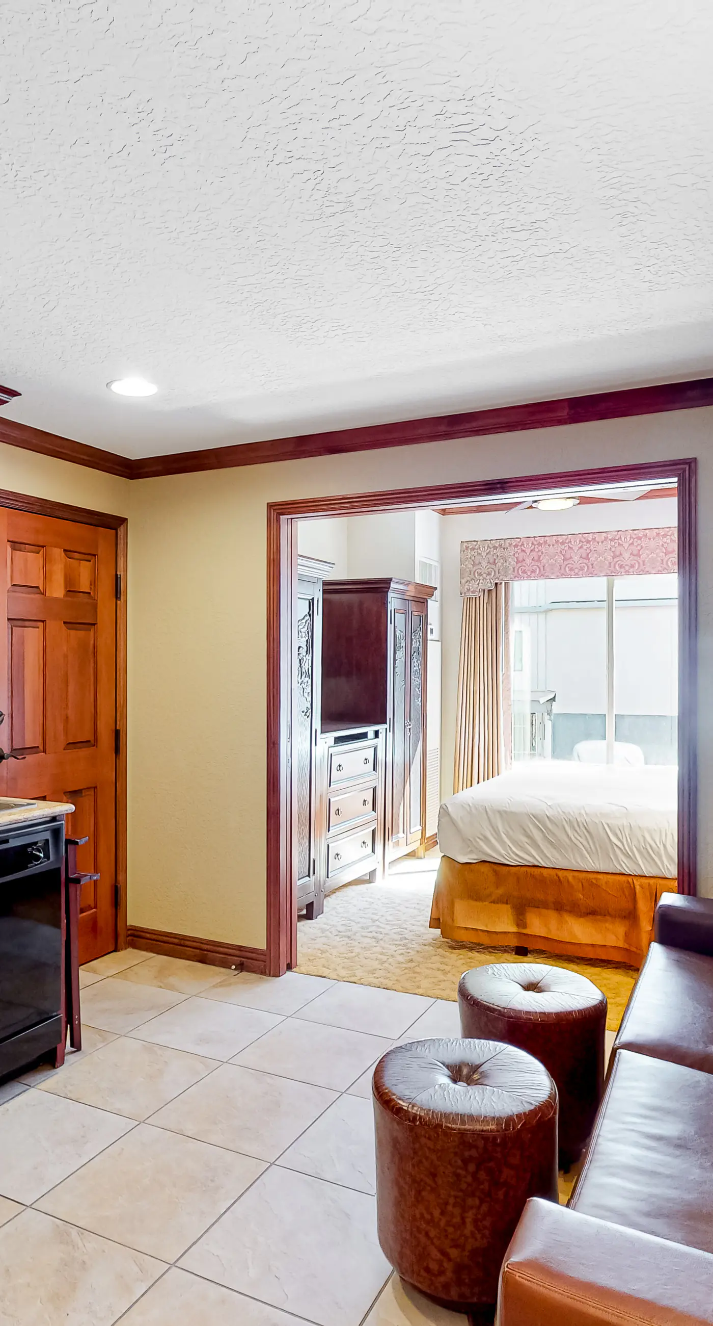 Westgate Charm #4814B