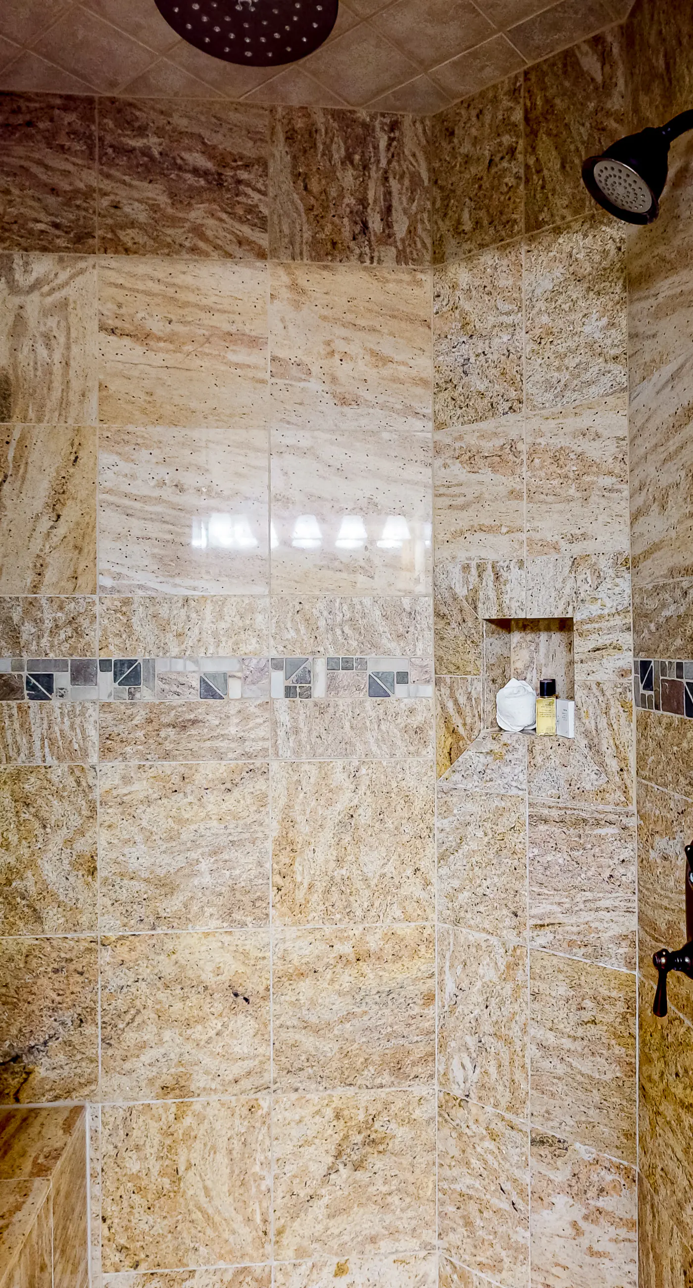 Westgate Charm #4814B