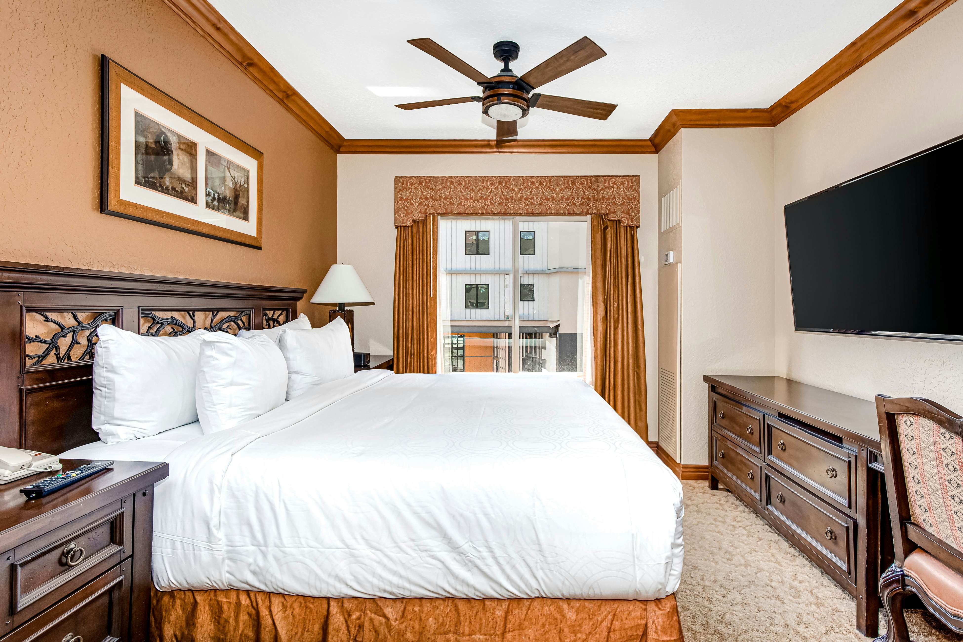 Westgate Luxury Condo 4814, A Side