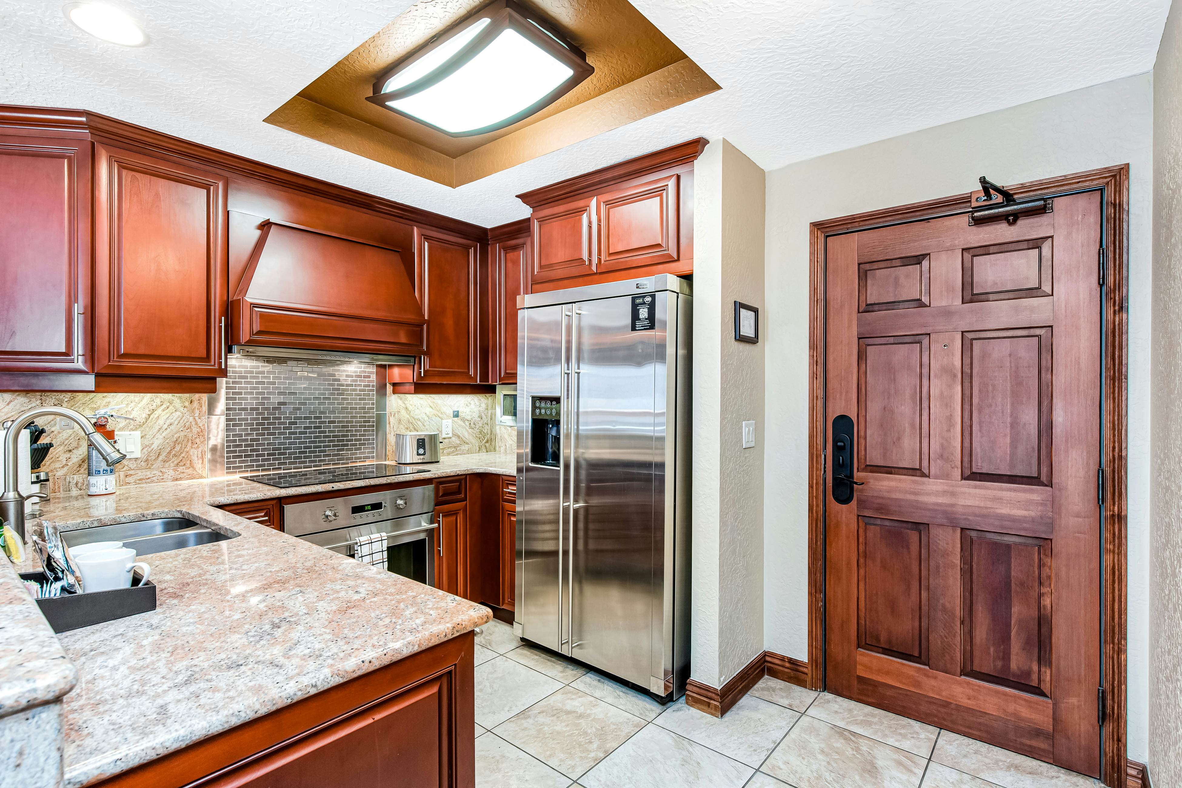 Westgate Luxury Condo 4814, A Side