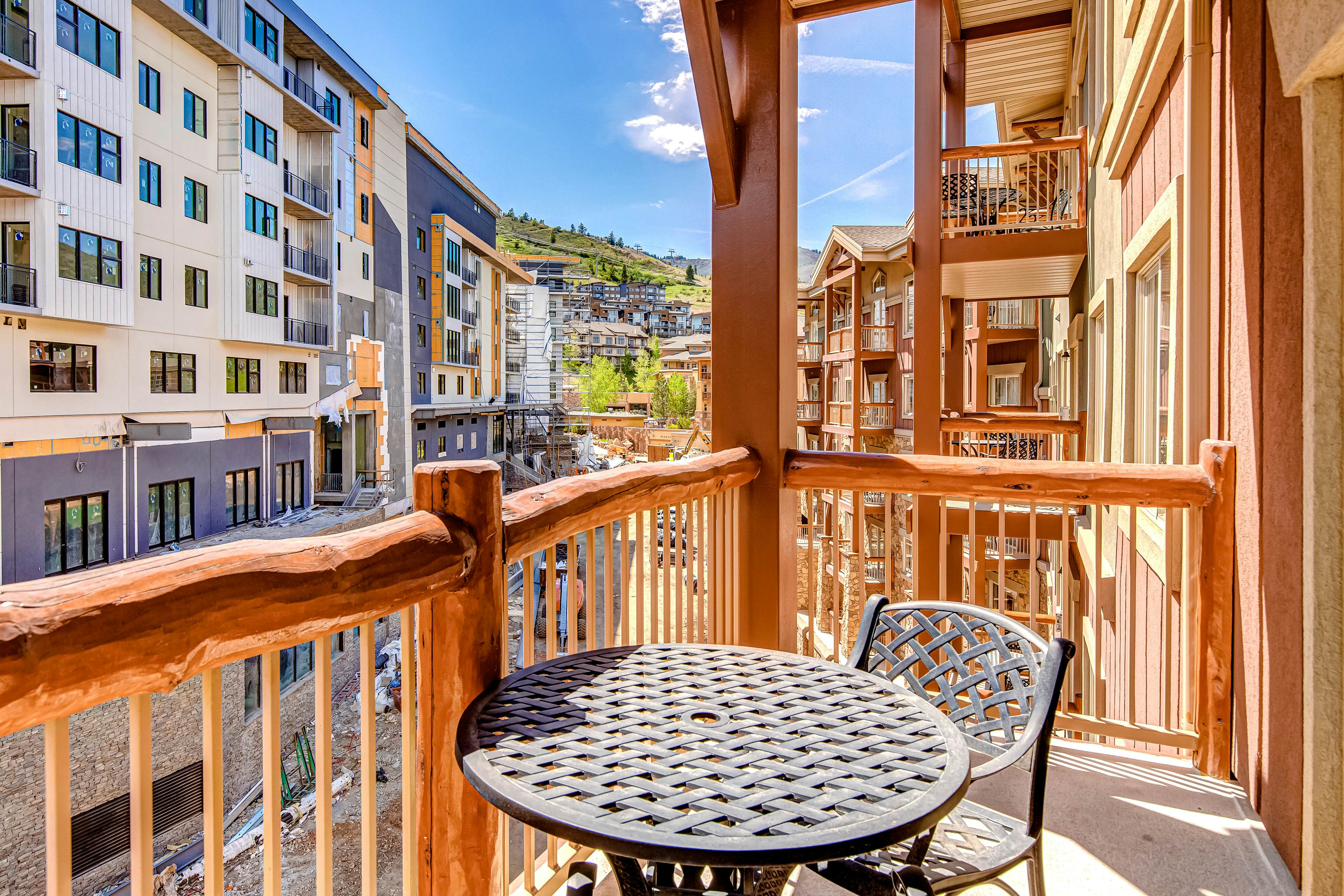 Westgate Luxury Condo 4814, A Side