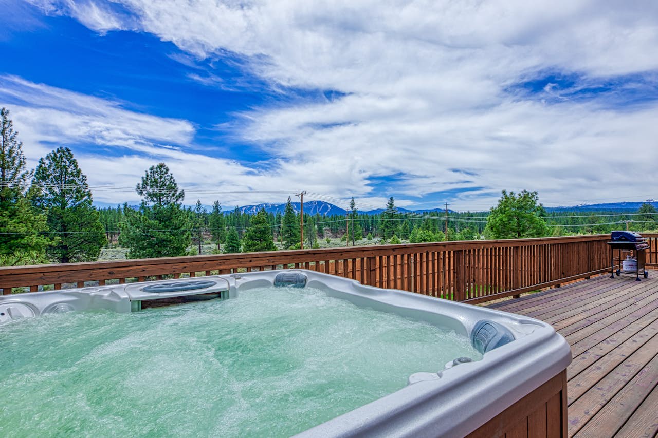 Highland Hideaway 2 BD Truckee, CA Vacation Rental Vacasa