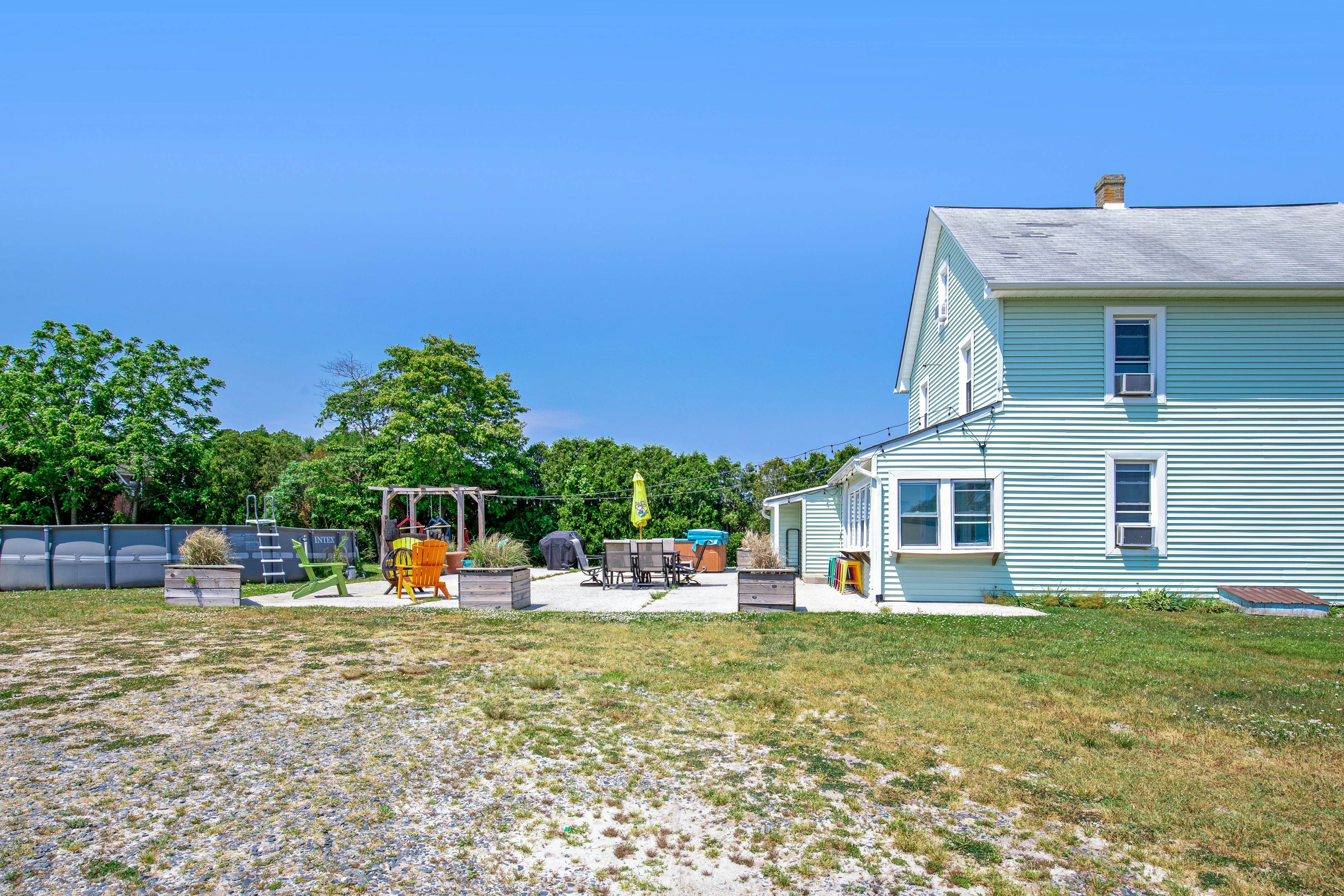 The Brooklyn Cottage 3 BD Berlin, MD Vacation Rental Vacasa