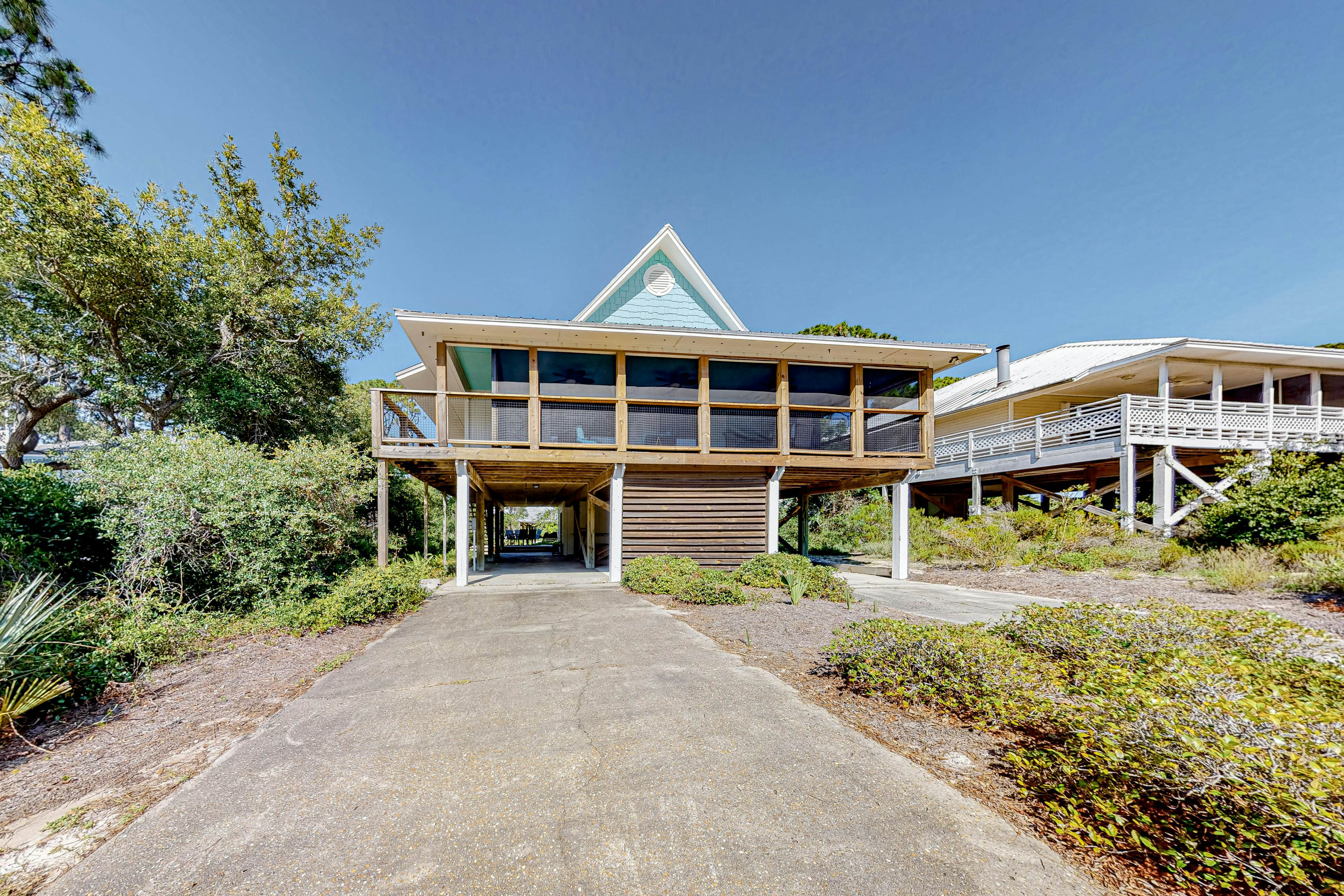 Pelican Kiss Beach Cottage