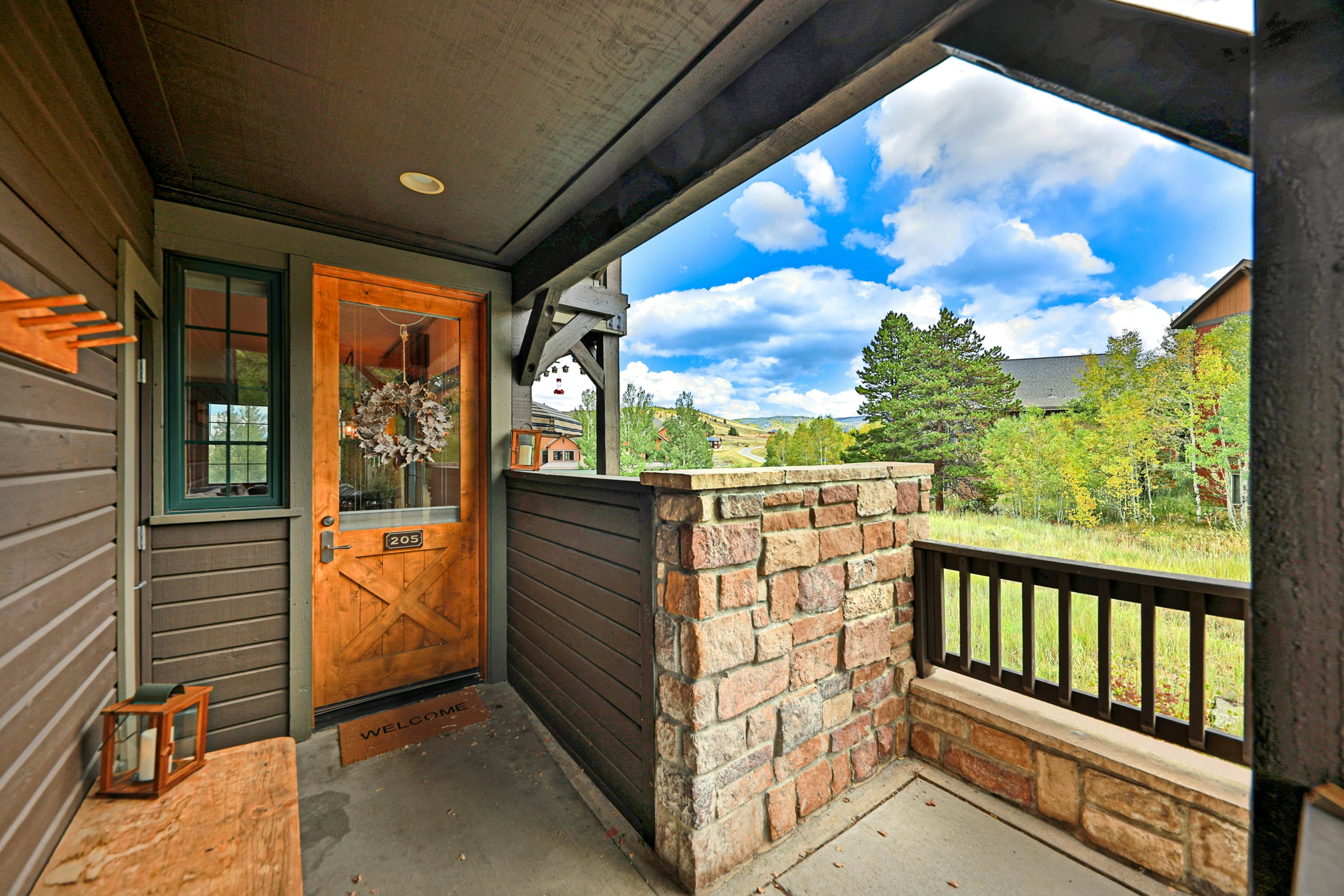 Kicking Horse Lodges 4-205