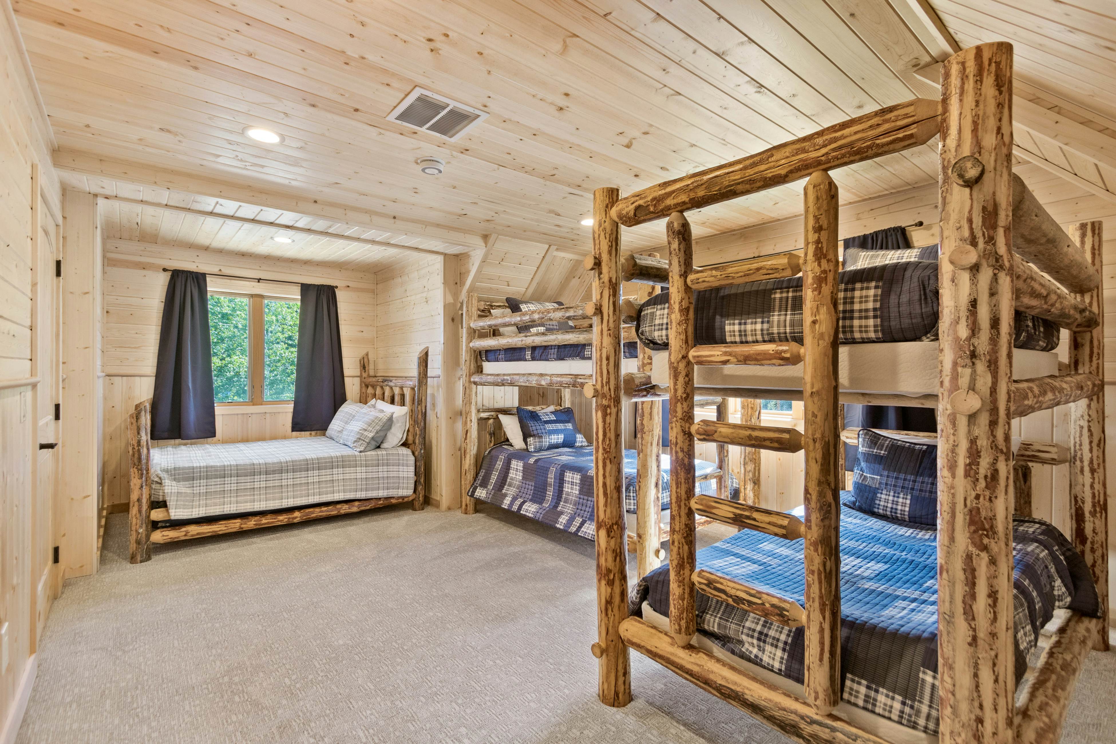 Antler Cove Lodge 4 BD Sagle, ID Vacation Rental Vacasa