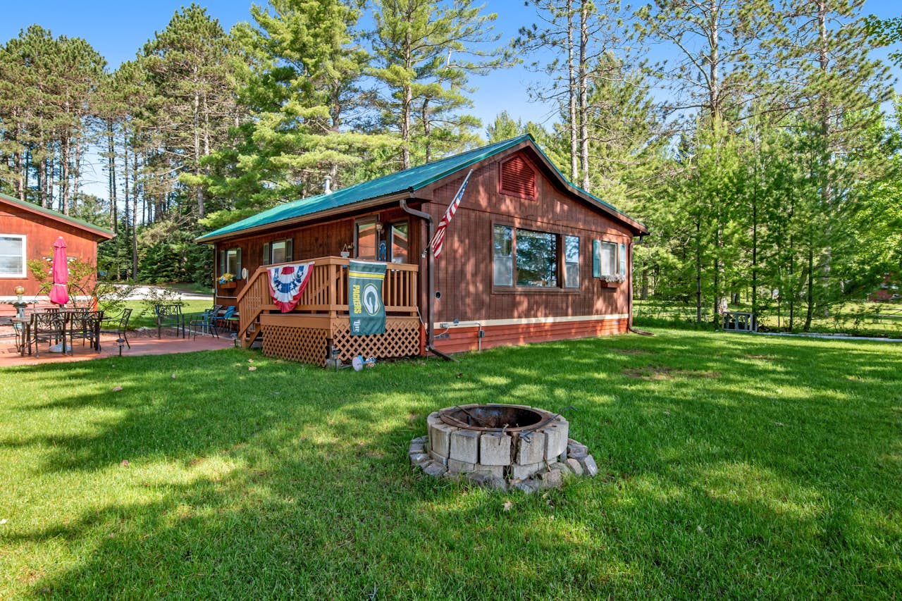 Catfish Cottages 5 BD Eagle River, WI Vacation Rental Vacasa