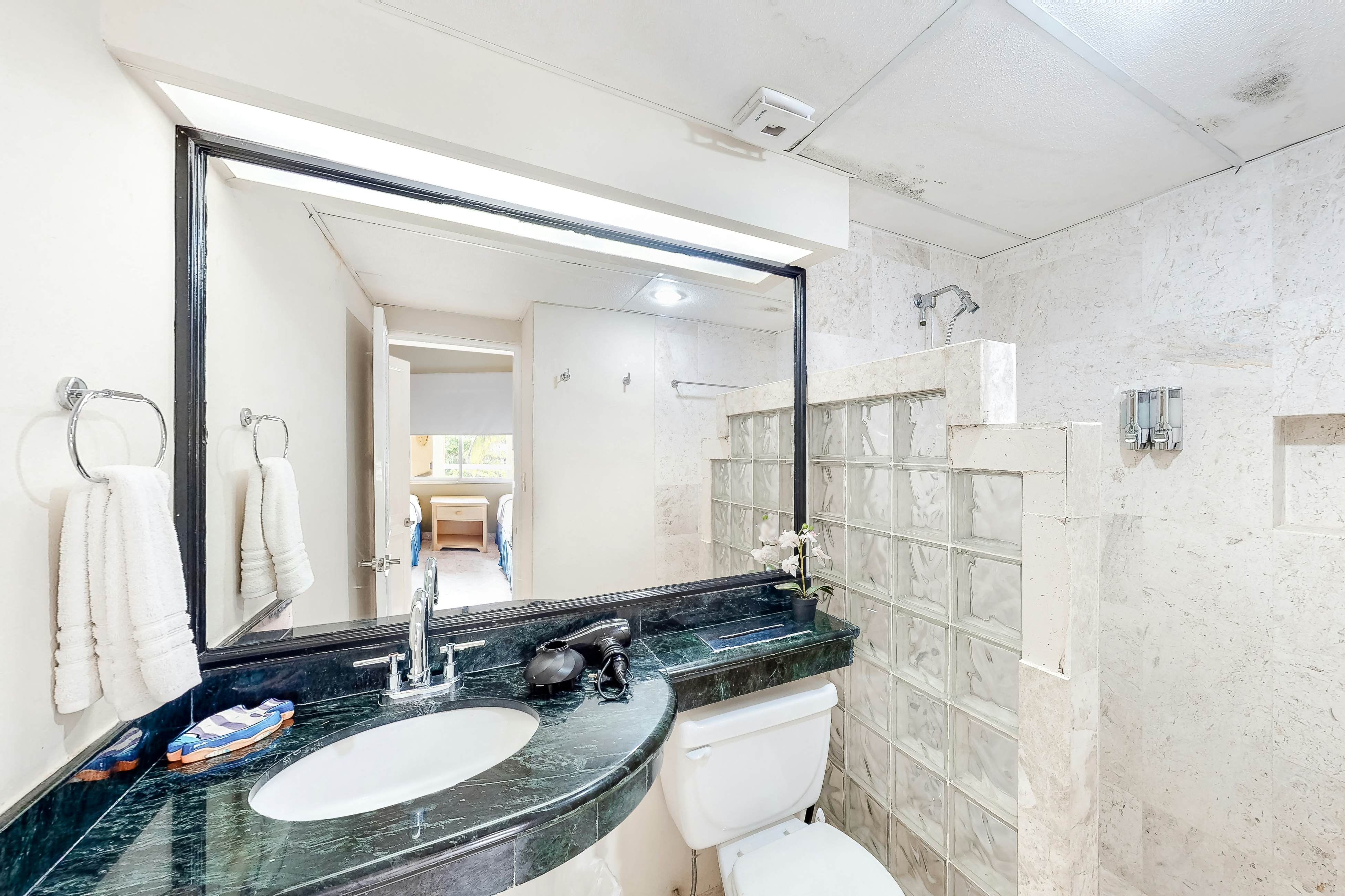 Apartment # 334, Fishermen Beach Resort 