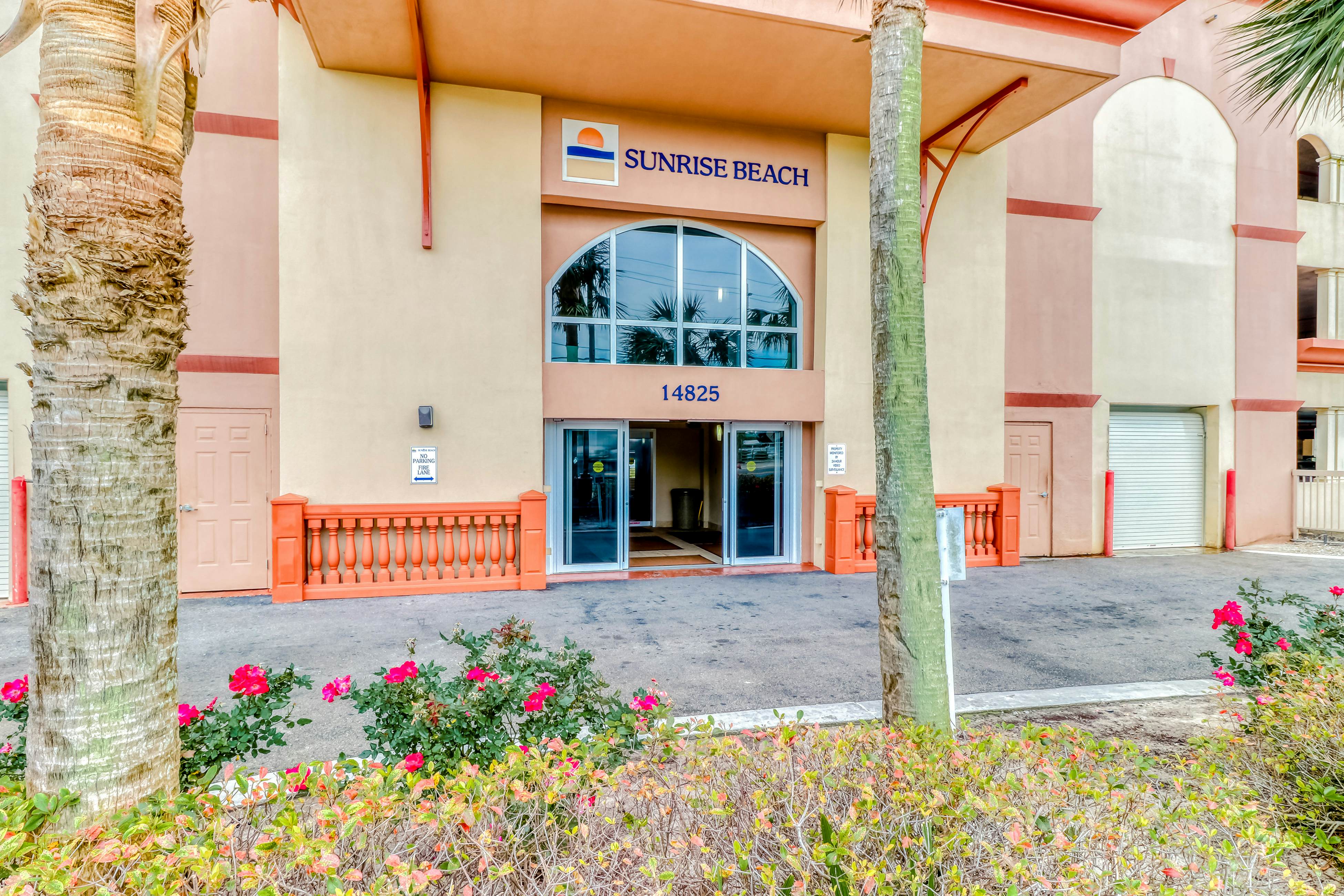 Sunrise Beach 1101 - Beachfront Condo