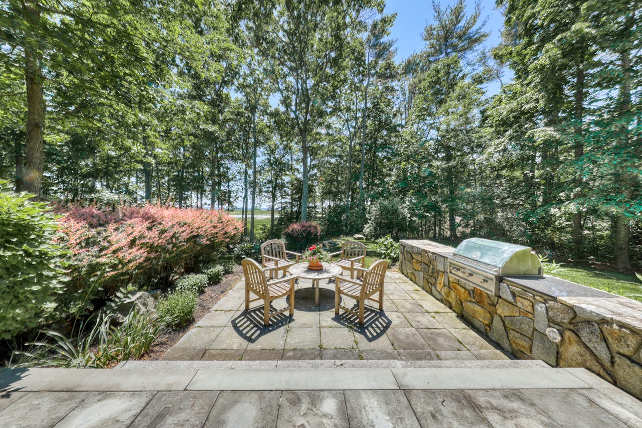 The Lodge at Seapoint Beach 3 BD Kittery, ME Vacation Rental Vacasa