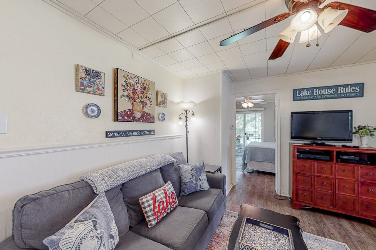 Grace Cottage 2 BD Kingsland, TX Vacation Rental Vacasa