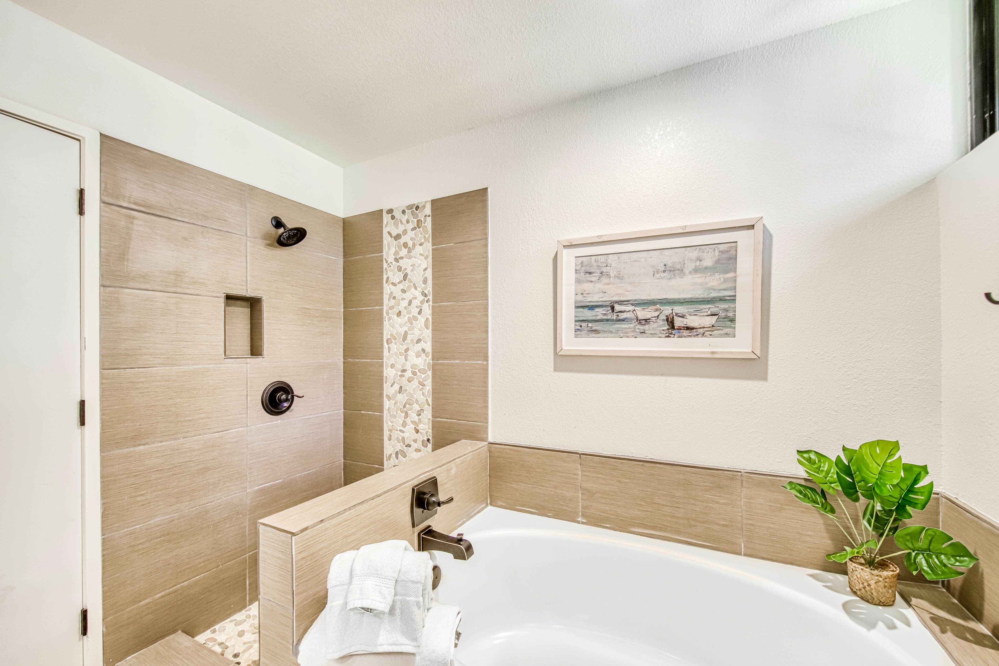 Shores at Waikoloa 214