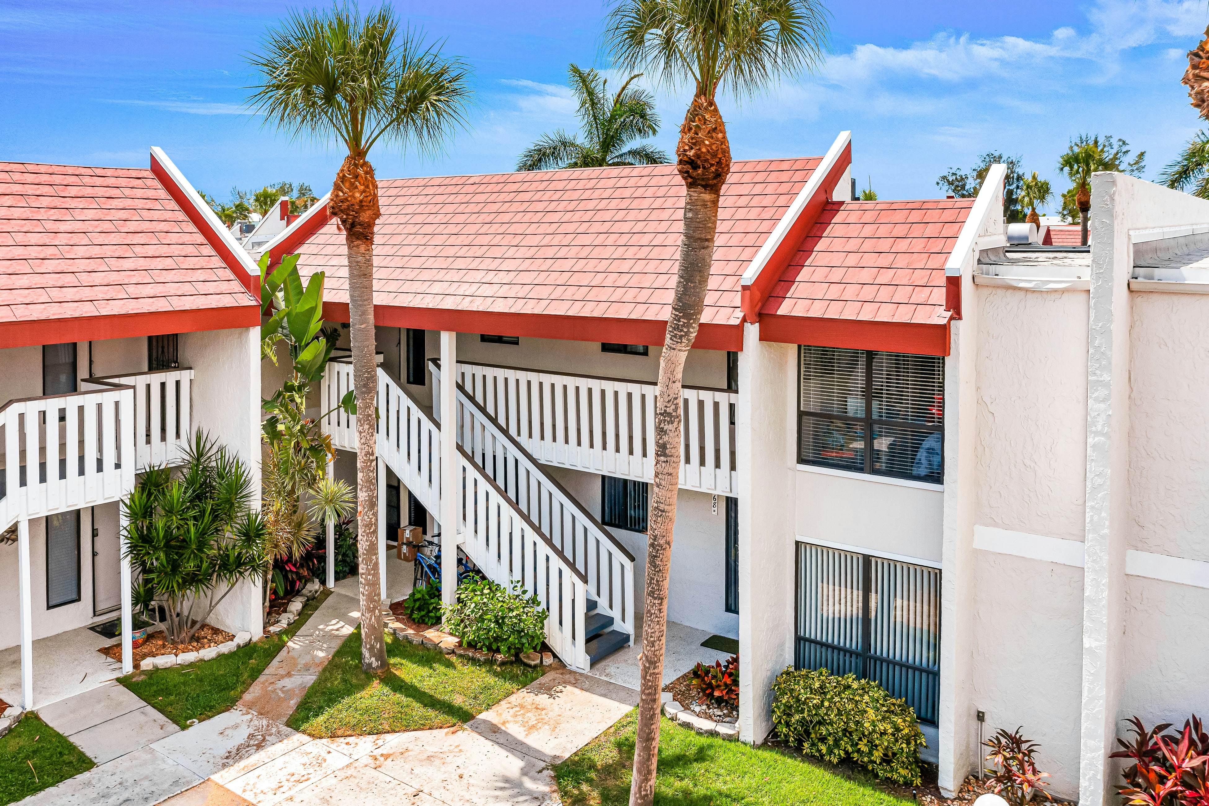 Runaway Bay 167 2 BD Bradenton Beach, FL Vacation Rental Vacasa