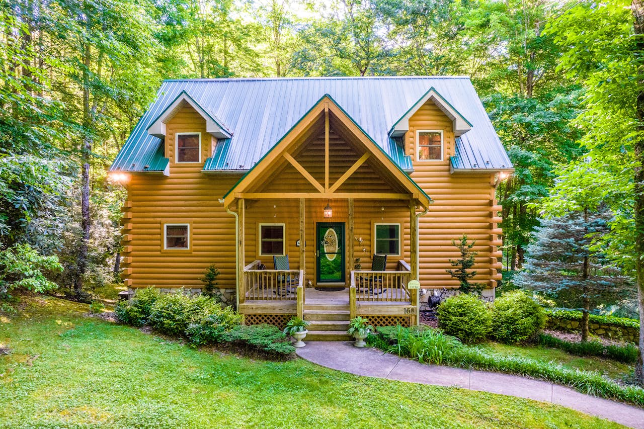 Valley Creek Retreat 4 BD Maggie Valley, NC Vacation Rental Vacasa