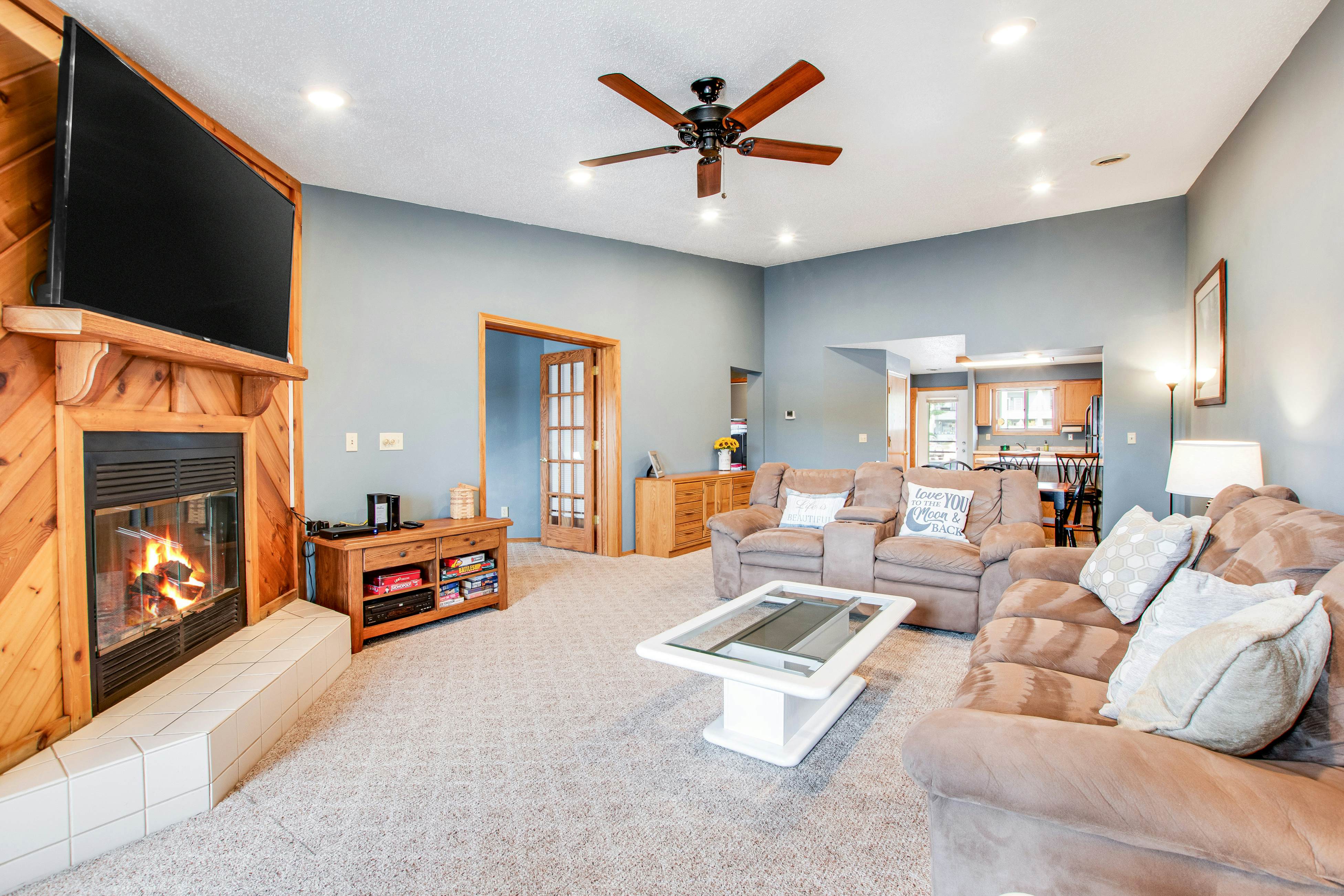 Lighthouse Cove Condo Resort 217 - Lakeside Memories