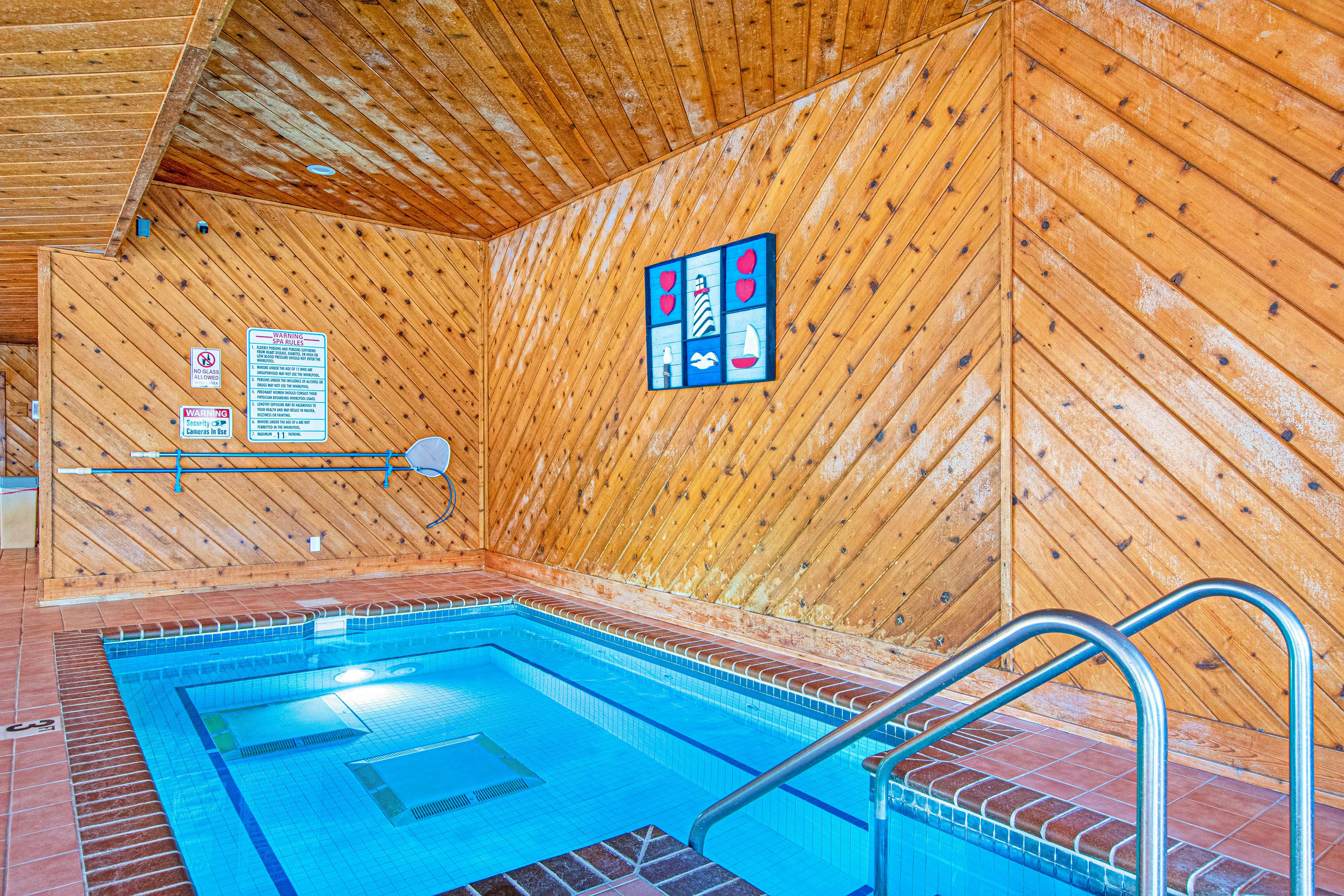 Lighthouse Cove Condo Resort 217 - Lakeside Memories