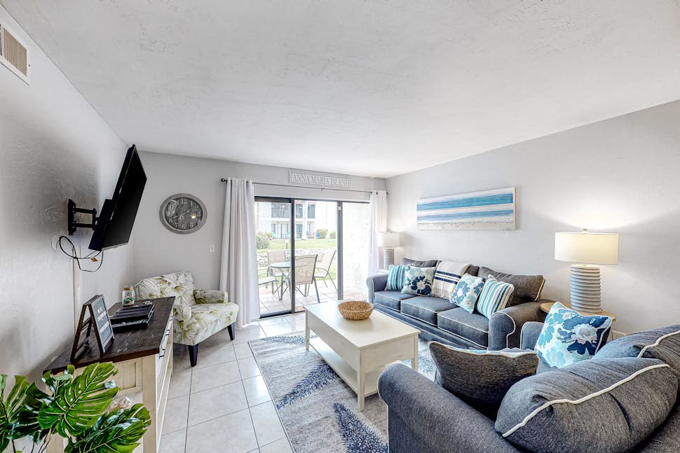 Runaway Bay 167 2 BD Bradenton Beach, FL Vacation Rental Vacasa