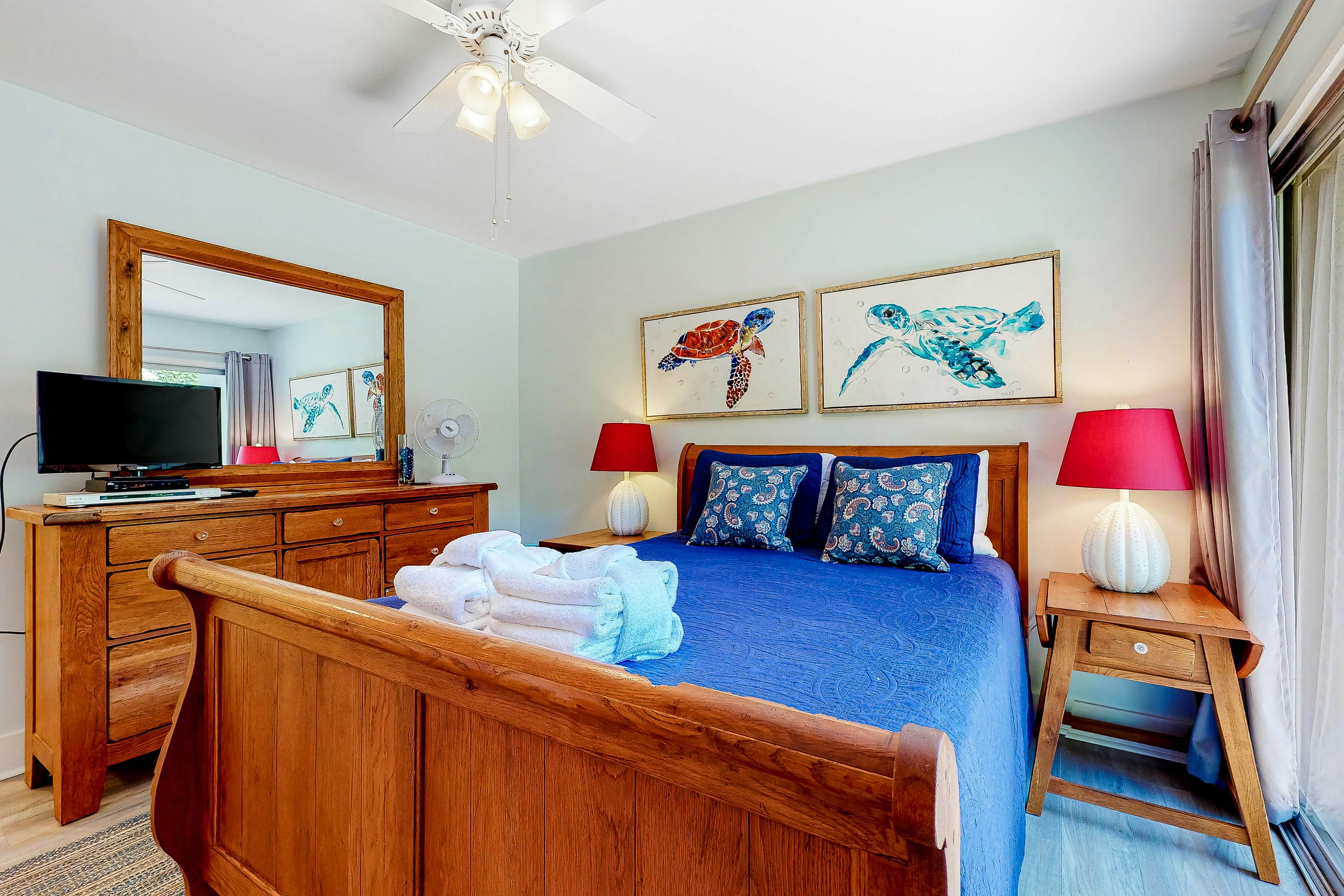 Fairway Lane 102 2 BD Hilton Head, SC Vacation Rental Vacasa