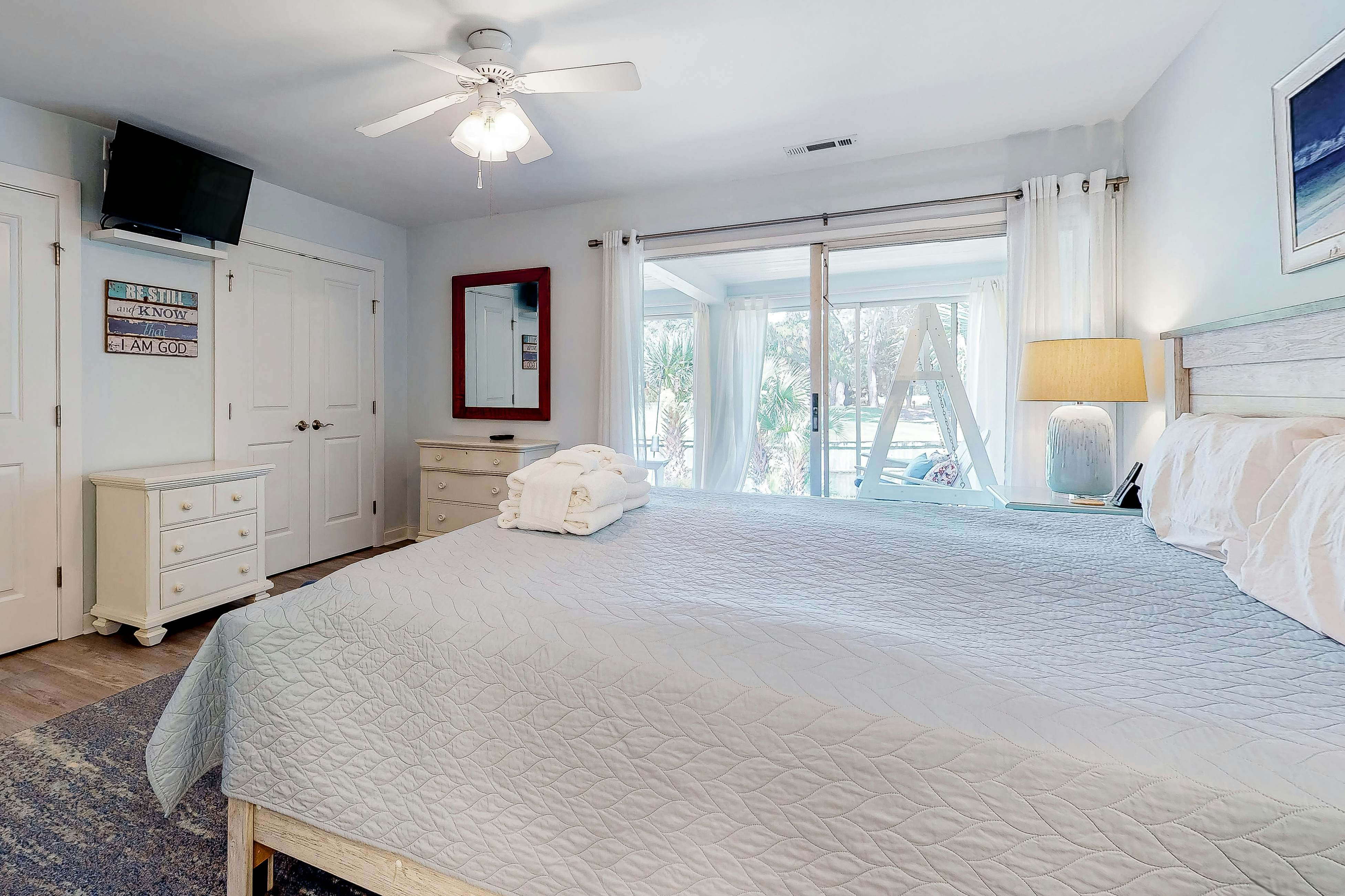 Fairway Lane 102 2 BD Hilton Head, SC Vacation Rental Vacasa