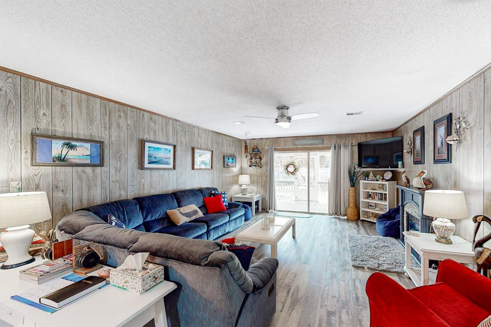 Peggy's Perch | 4 BD Edisto Beach, SC Vacation Rental | Vacasa