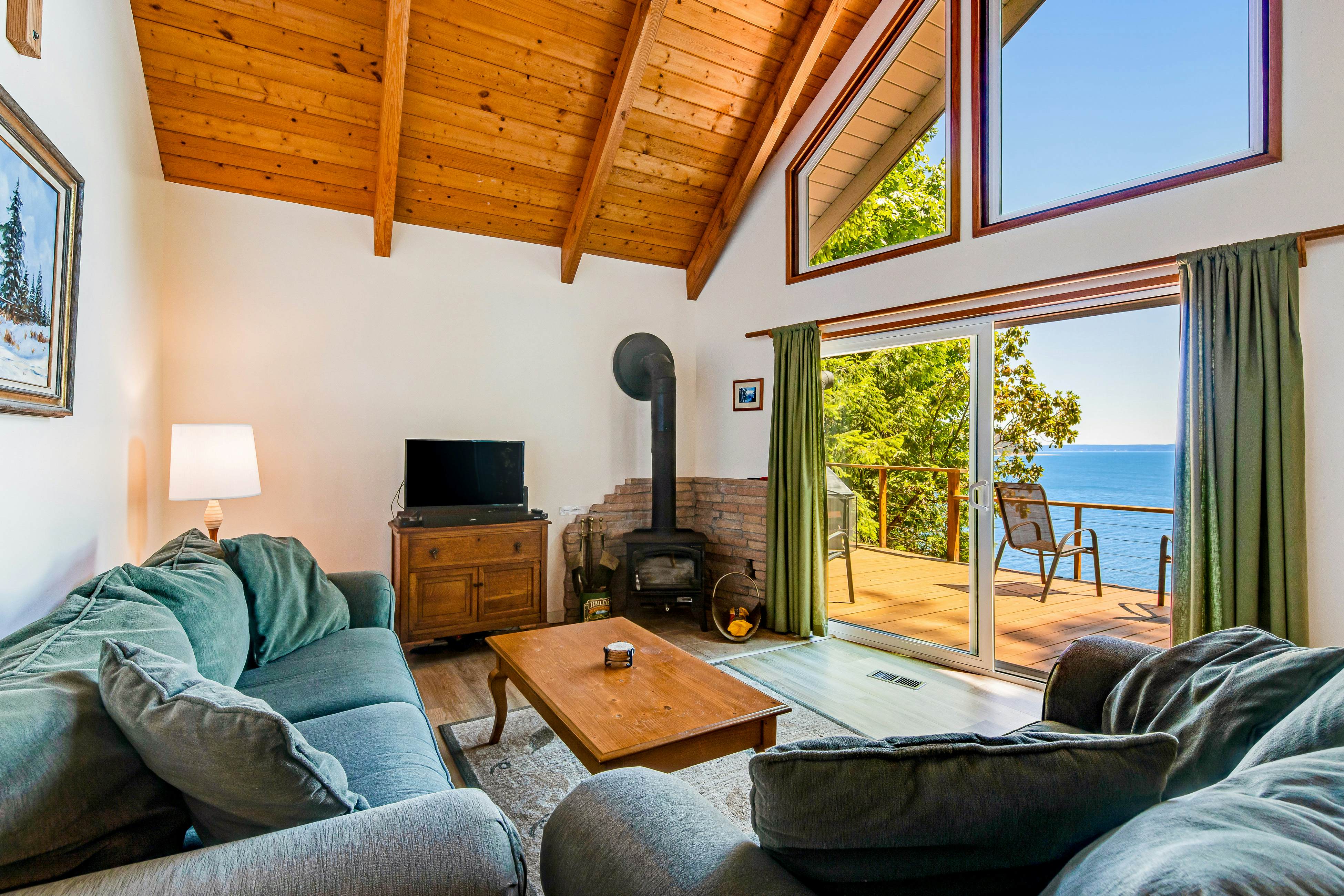 Hood Canal Vacation Rentals, Cabins Vacasa