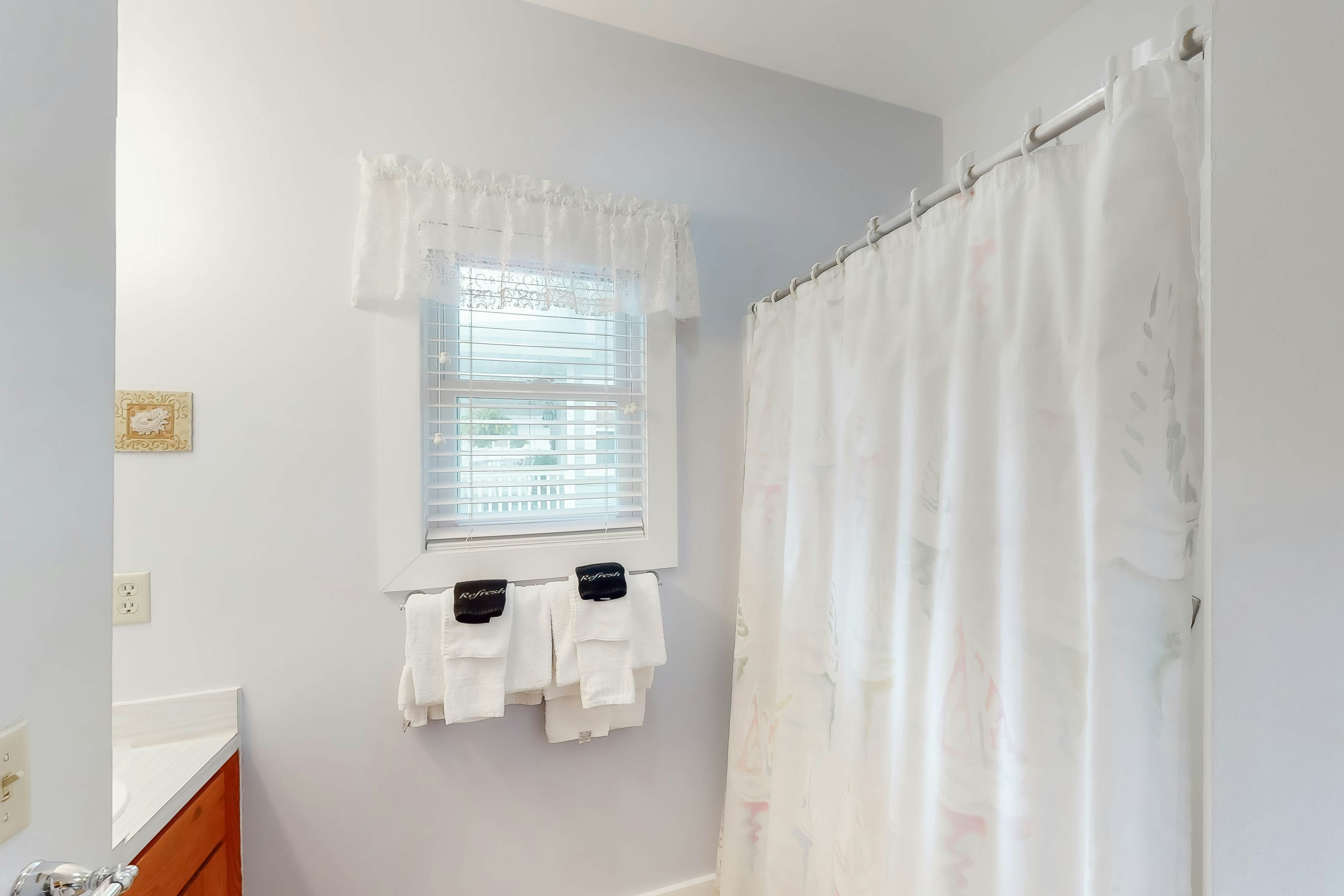 Sunset On The Sound - B Side